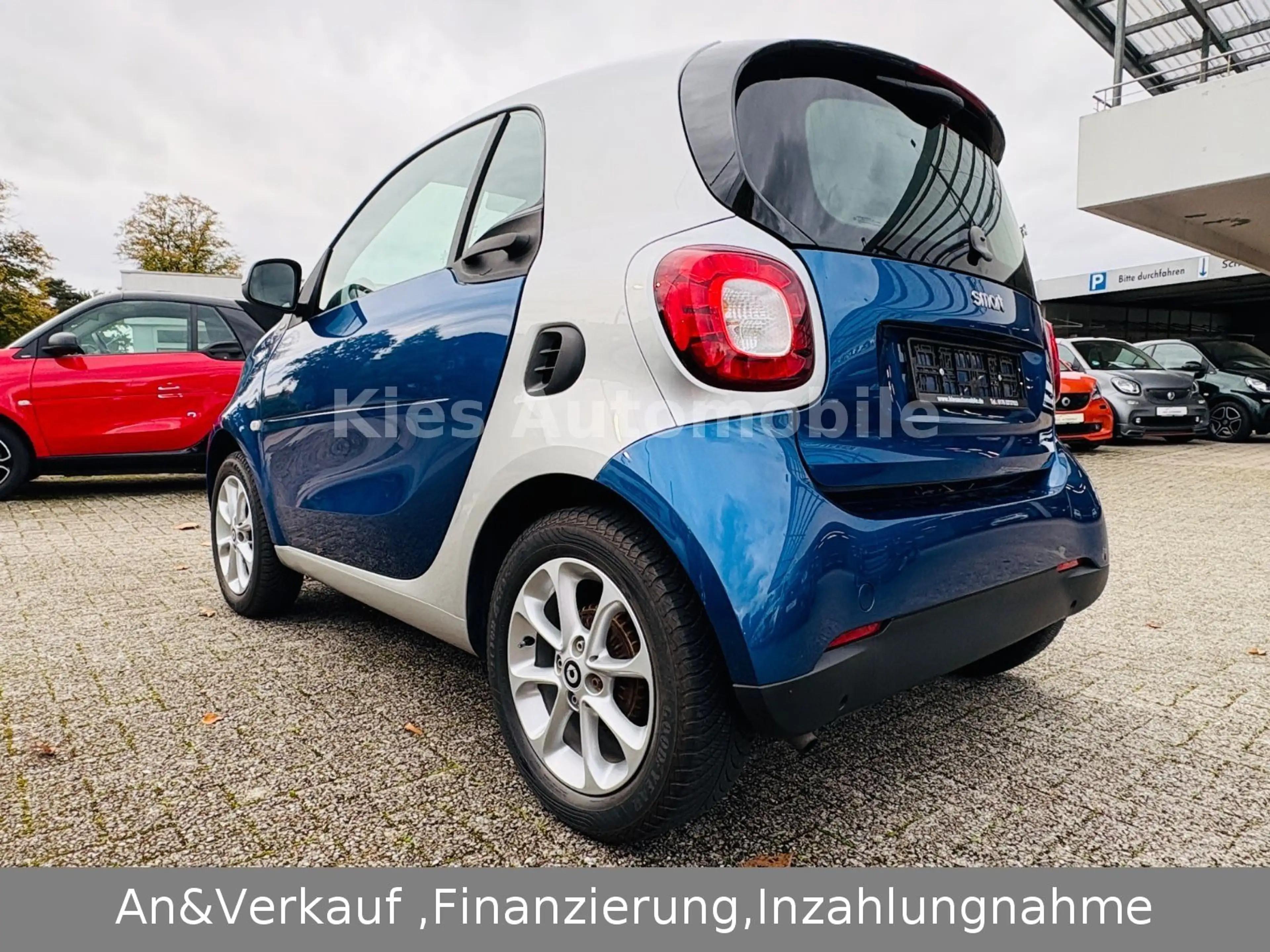 smart forTwo Prime AUTOM/PANO/LEDER/SITZH/KLIMA/TÜV — photo 4
