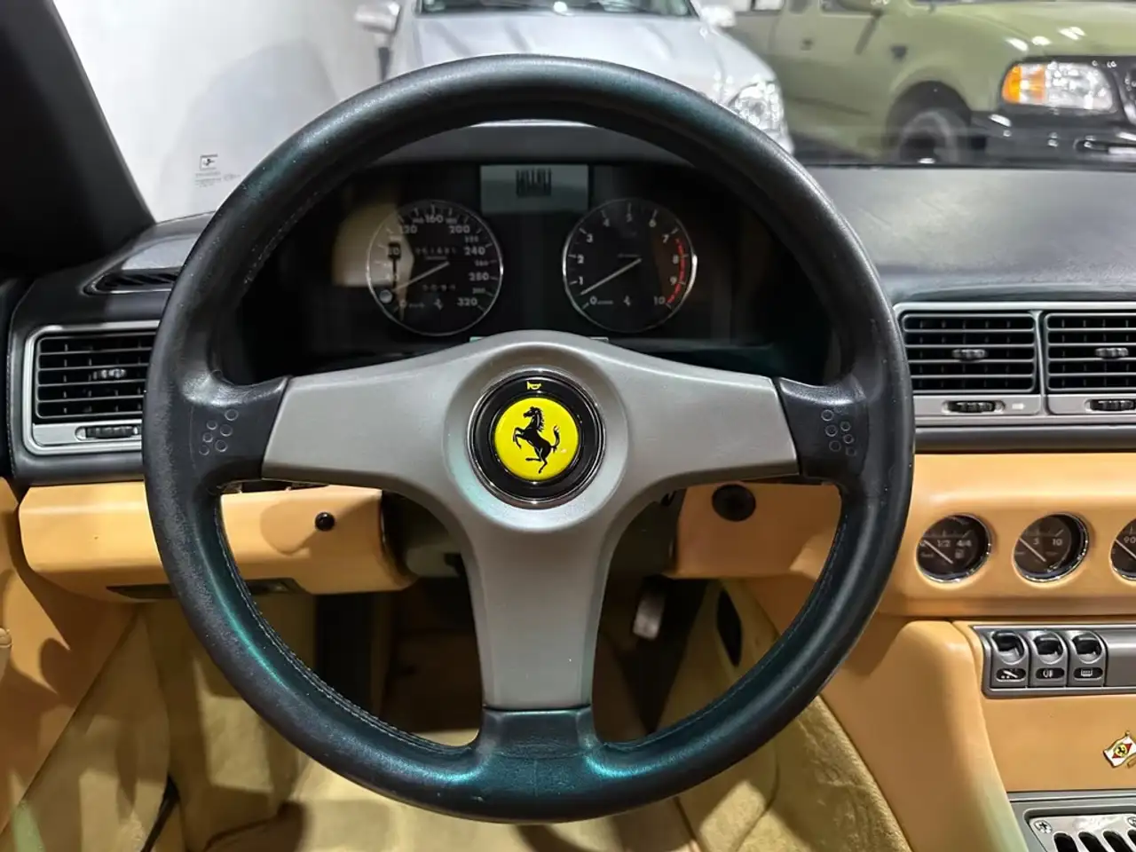 Ferrari 456 vor-MOPF, ohne Airbags, ohne verstellb. Spoiler, foto 9
