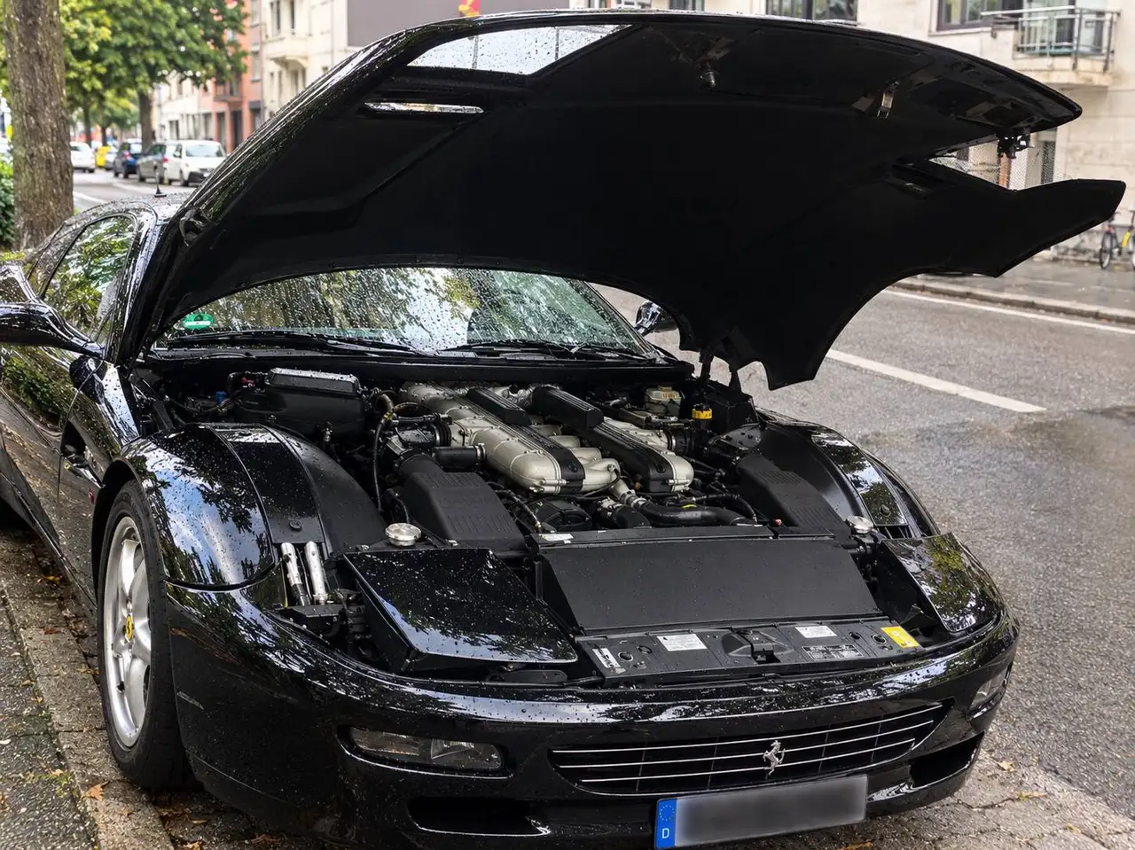 Ferrari 456 vor-MOPF, ohne Airbags, ohne verstellb. Spoiler, foto 3