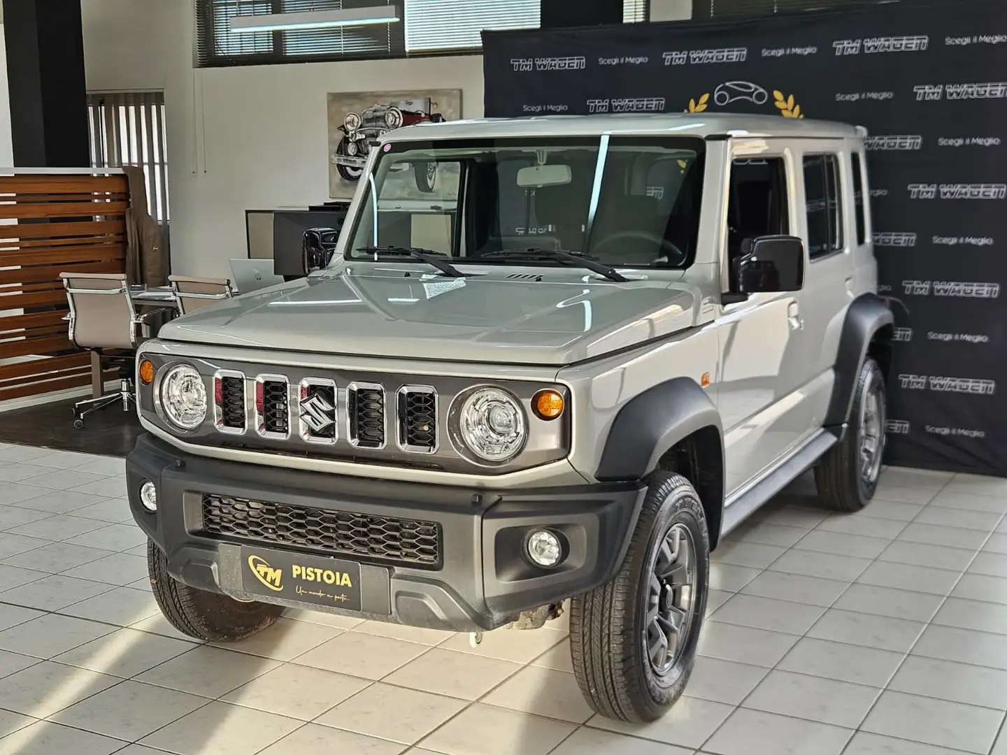 Suzuki Jimny 1.5 GLX 5-Door 4x4 HI A/T - IVA ESCLUSA Grau - 1