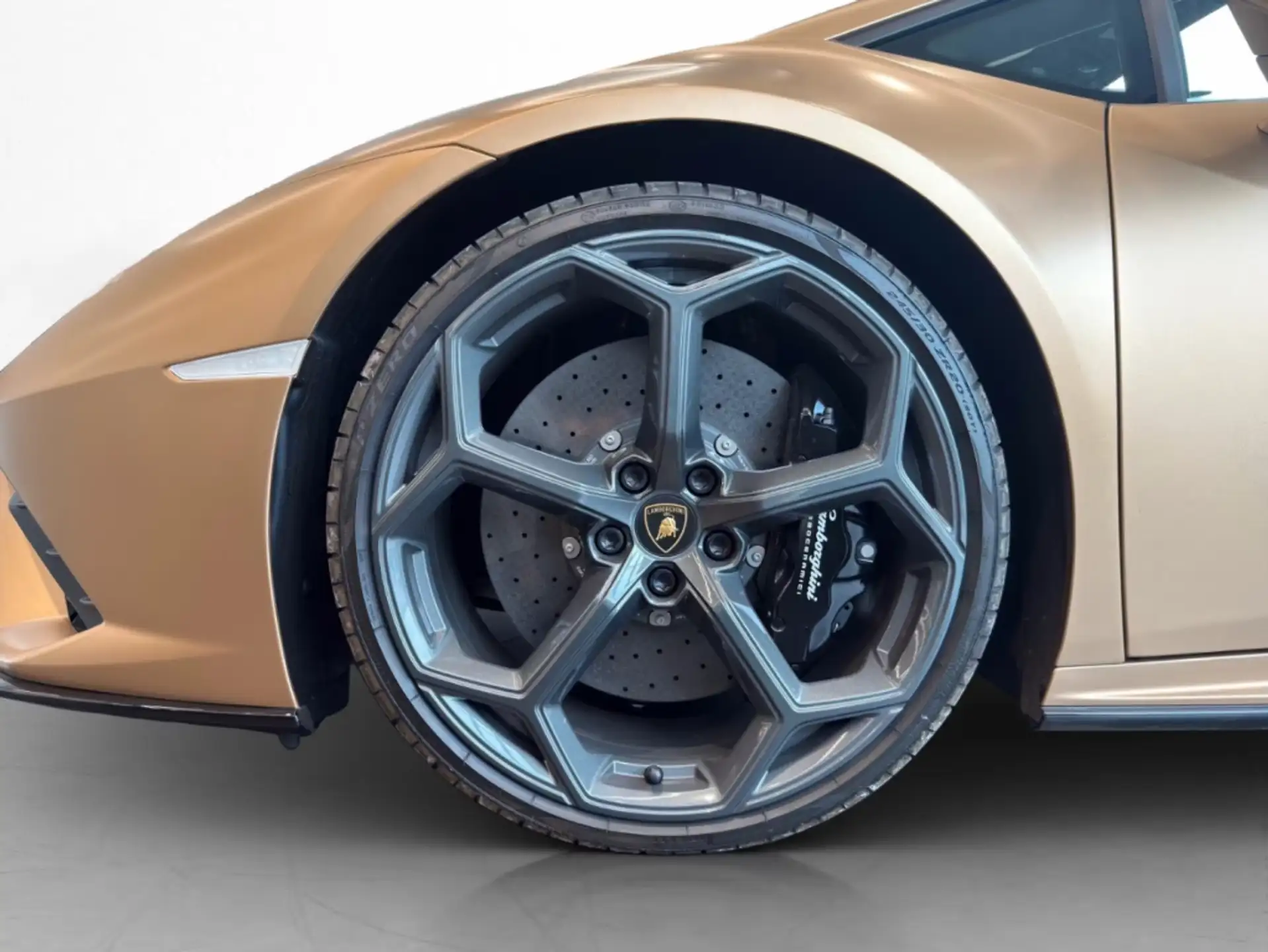 람보르기니 우라칸 2022 카퍼 사진 5