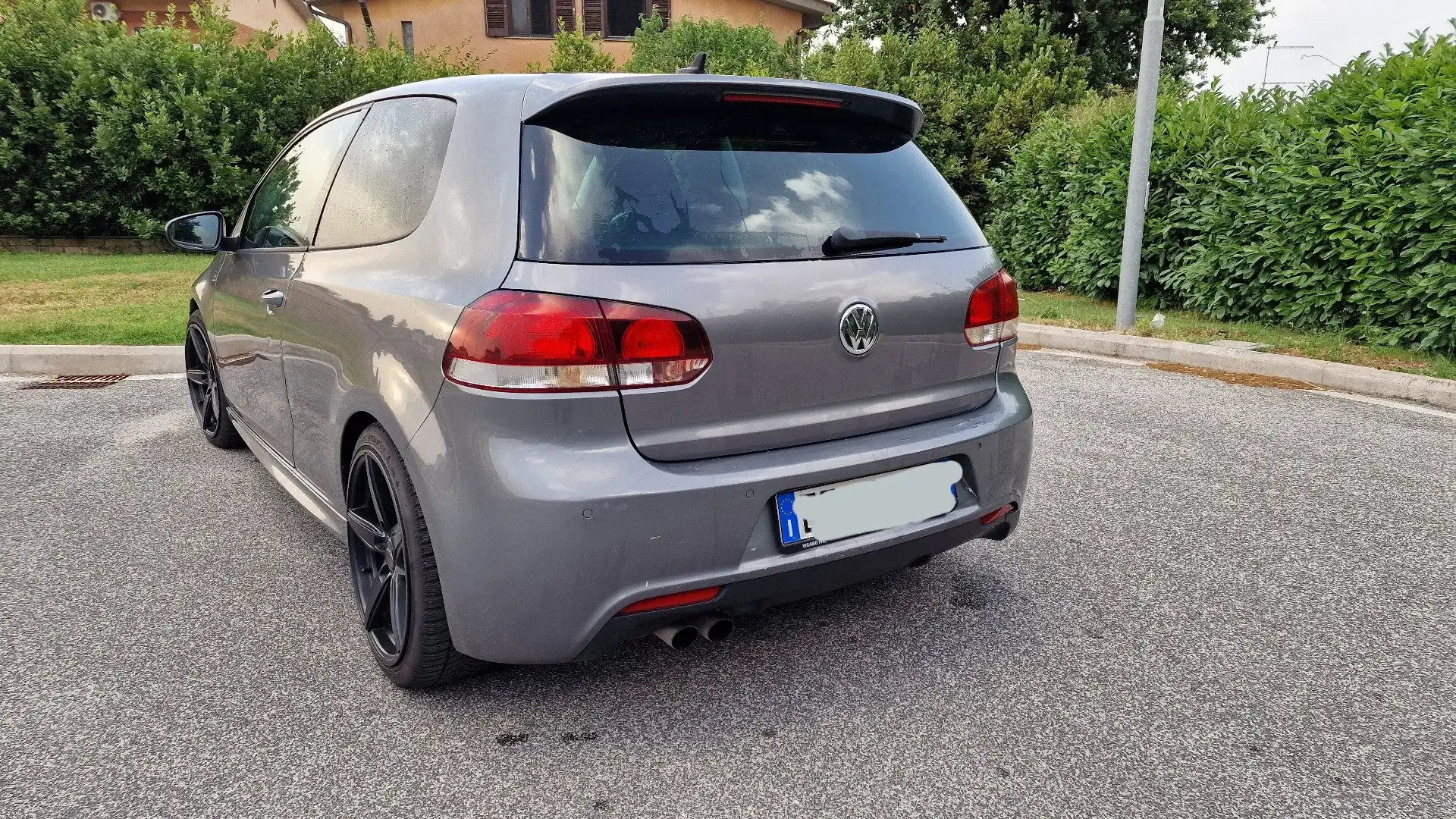 Volkswagen Golf 2.0 TDI 140cv R-Line 3P. Grigio - 2