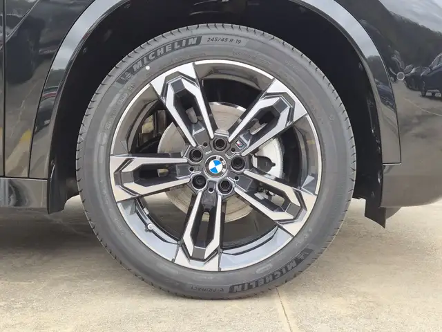 BMW X1 view 12