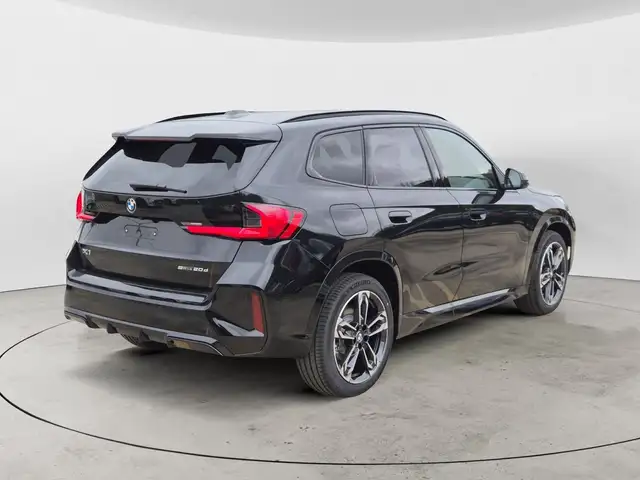 BMW X1 view 4