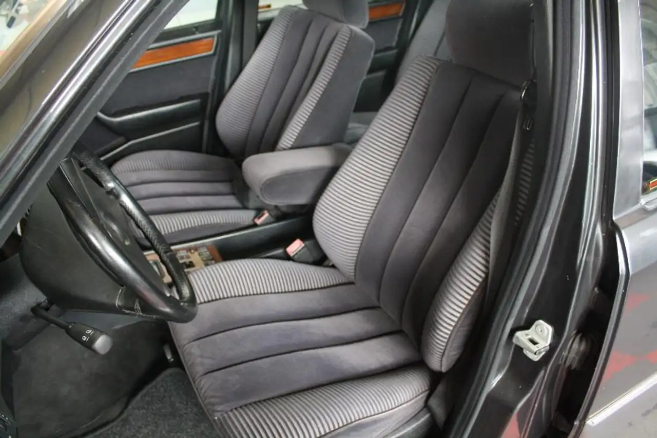 Mercedes-Benz E 260 260 LIMOUSINE CG MERCEDES 6 PORTES, foto 6