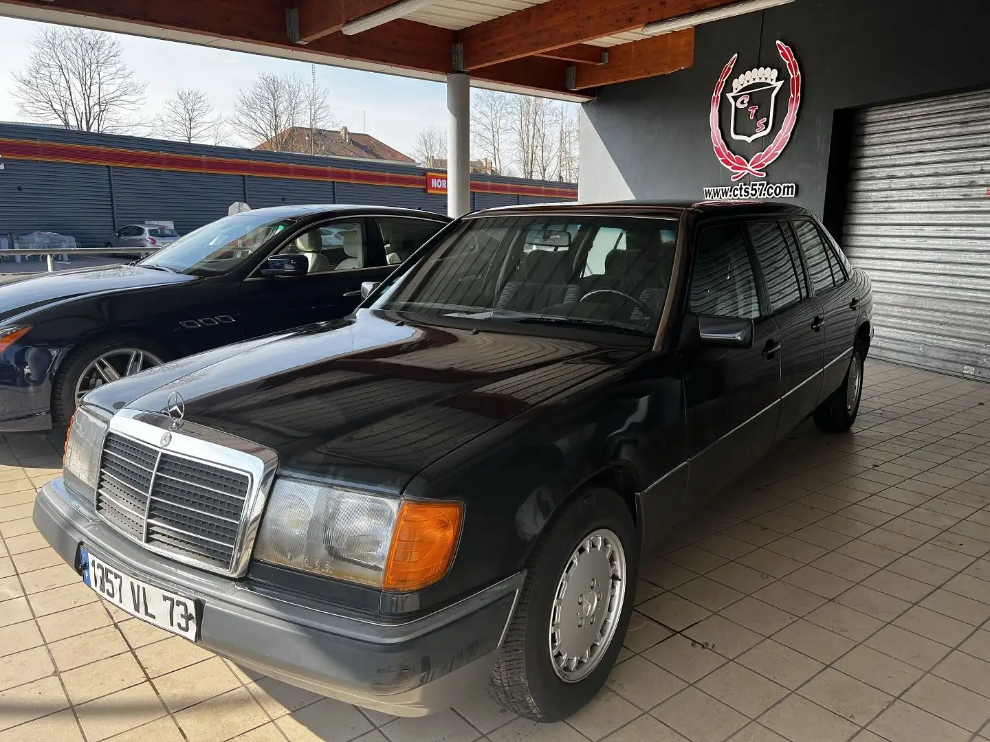 Mercedes-Benz E 260 260 LIMOUSINE CG MERCEDES 6 PORTES - 1