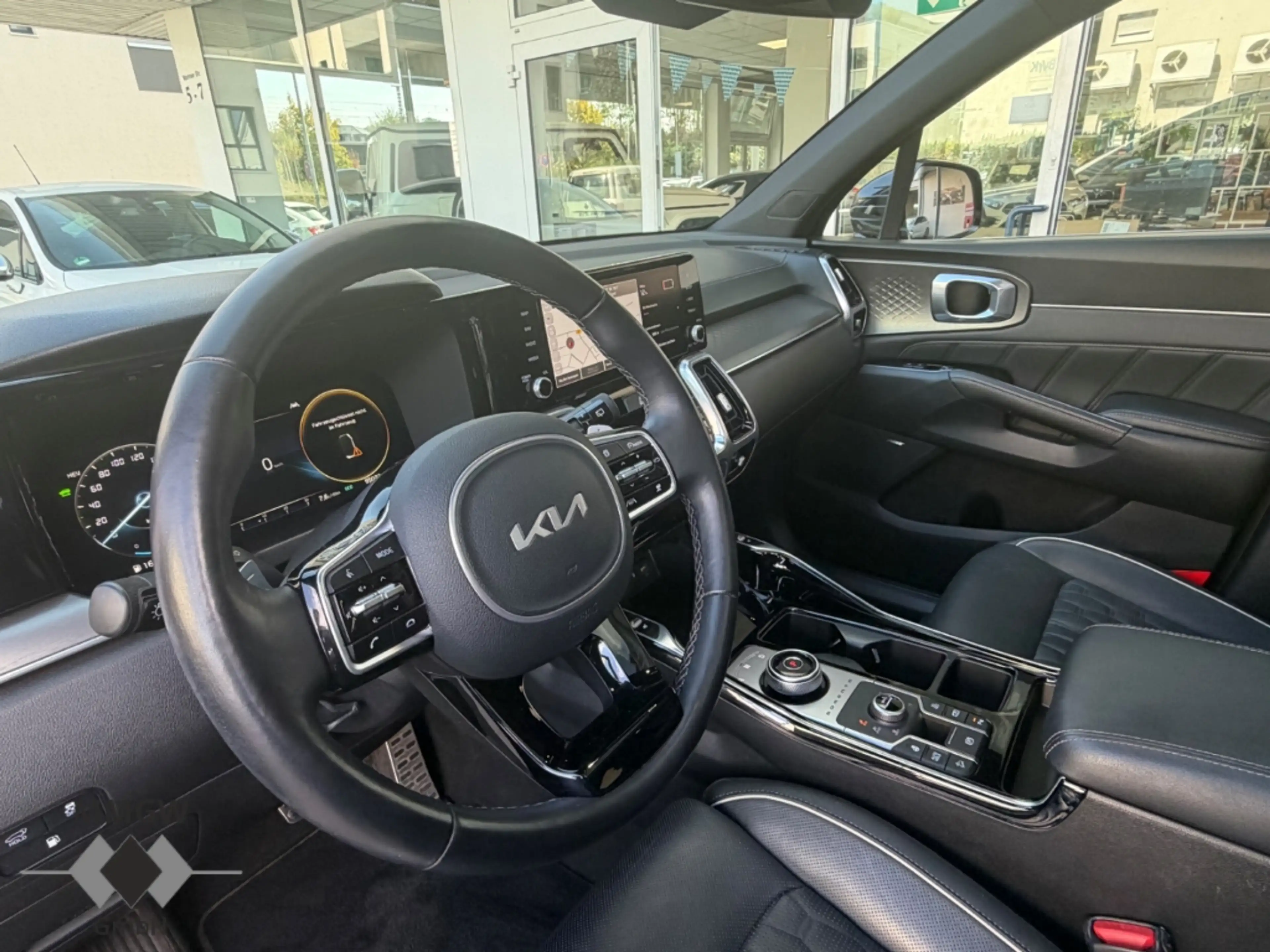 Kia Sorento Platinum 4WD Plug-In Hybrid HUD Niveau Pano Navi L — photo 9