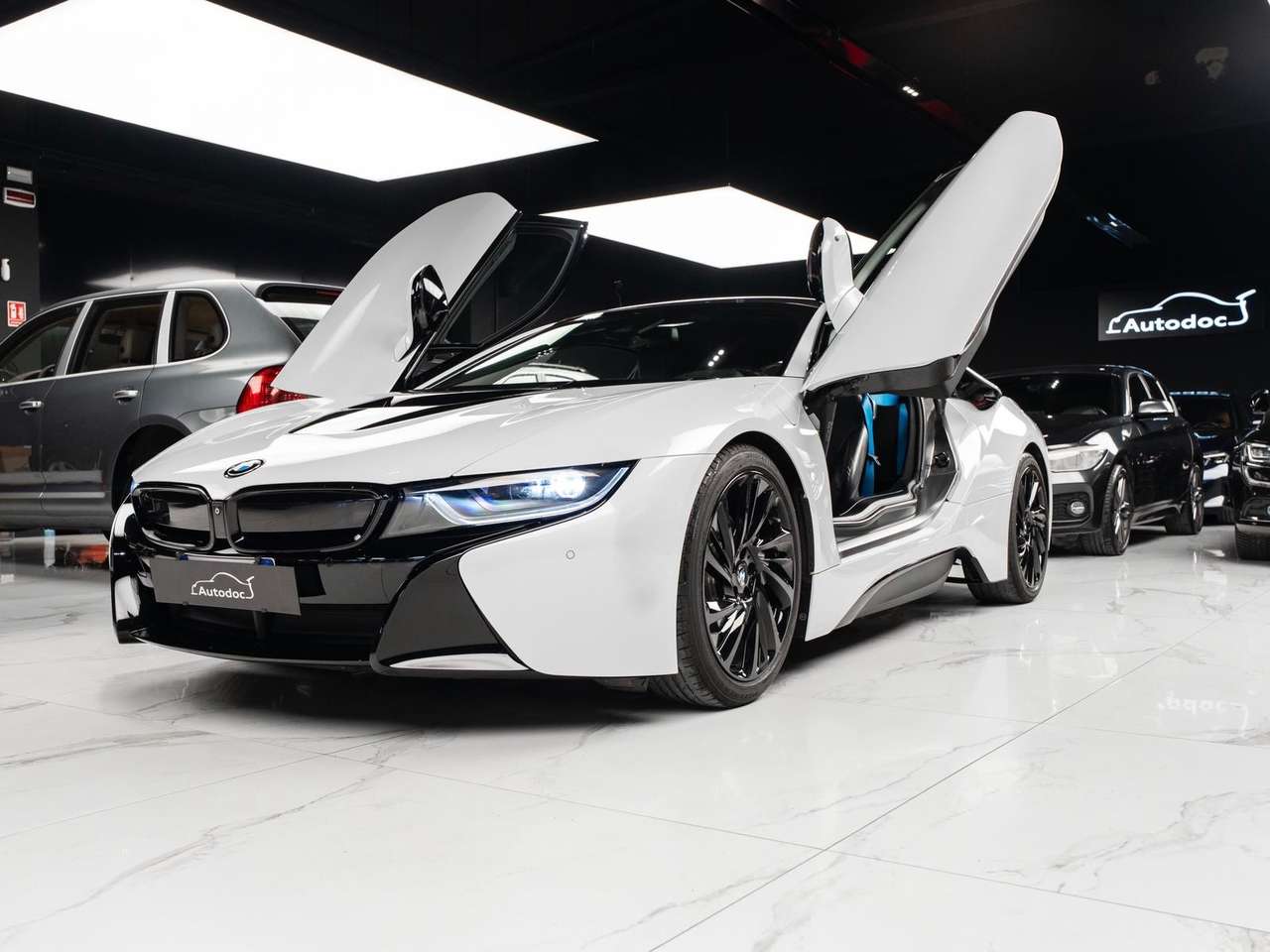 BMW i8 Coupe 1.5 auto BIANCO PERLA TAGLIANDI