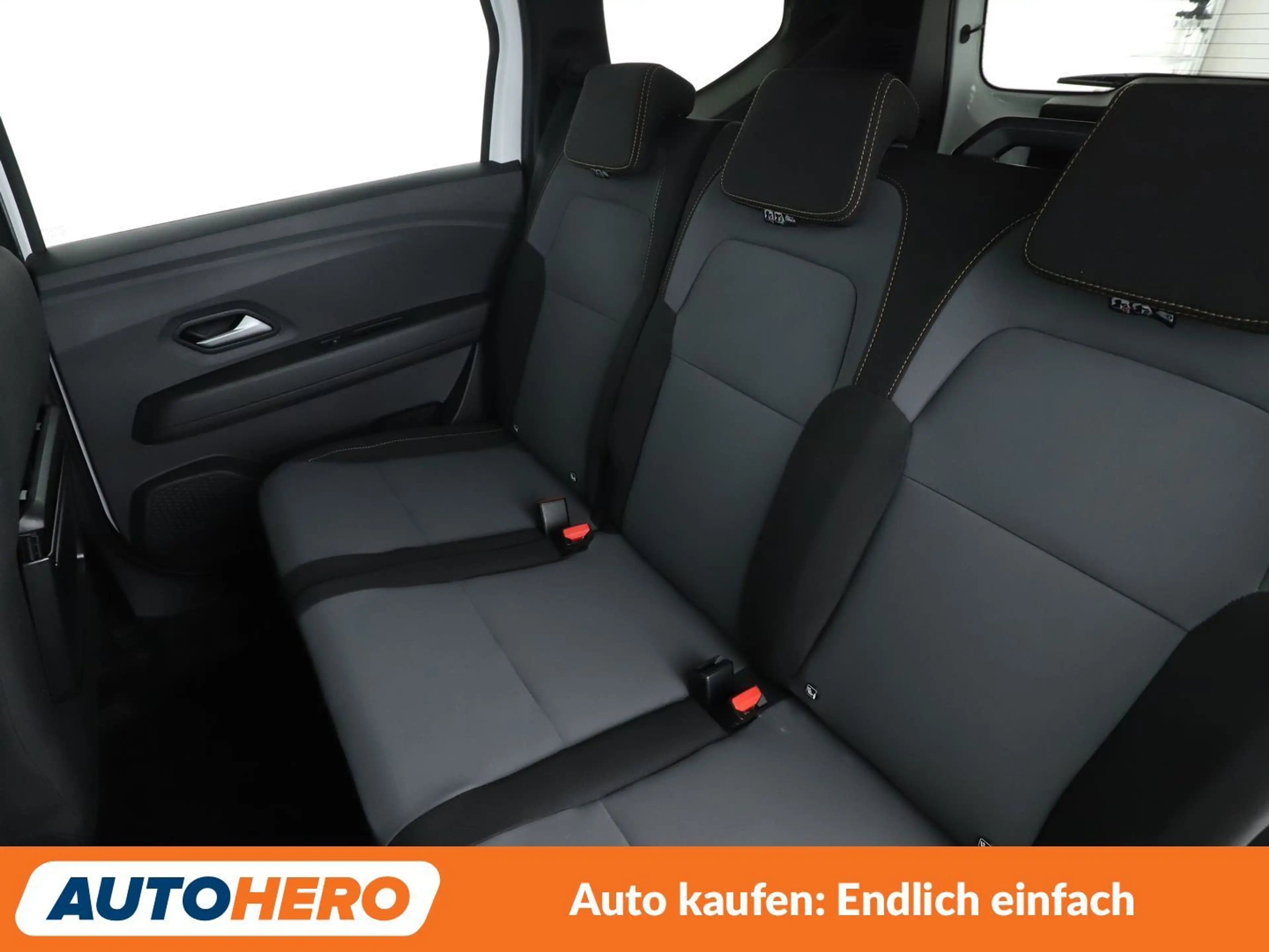 Dacia Jogger 1.0 TCe Extreme*NAVI*SPUR*PDC*SHZ*KLIMA* — photo 14