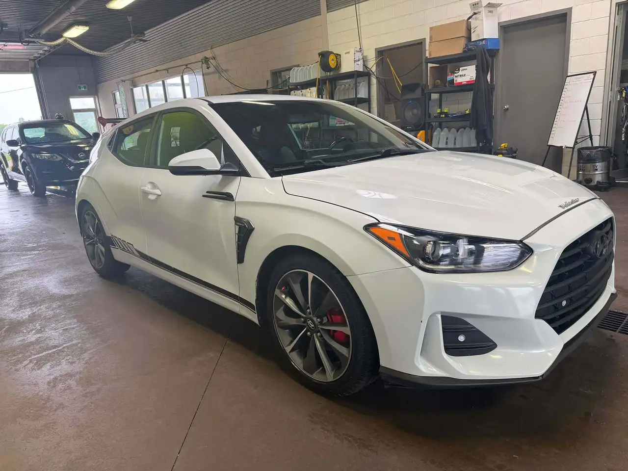 Hyundai VELOSTER снимка Hyundai VELOSTER