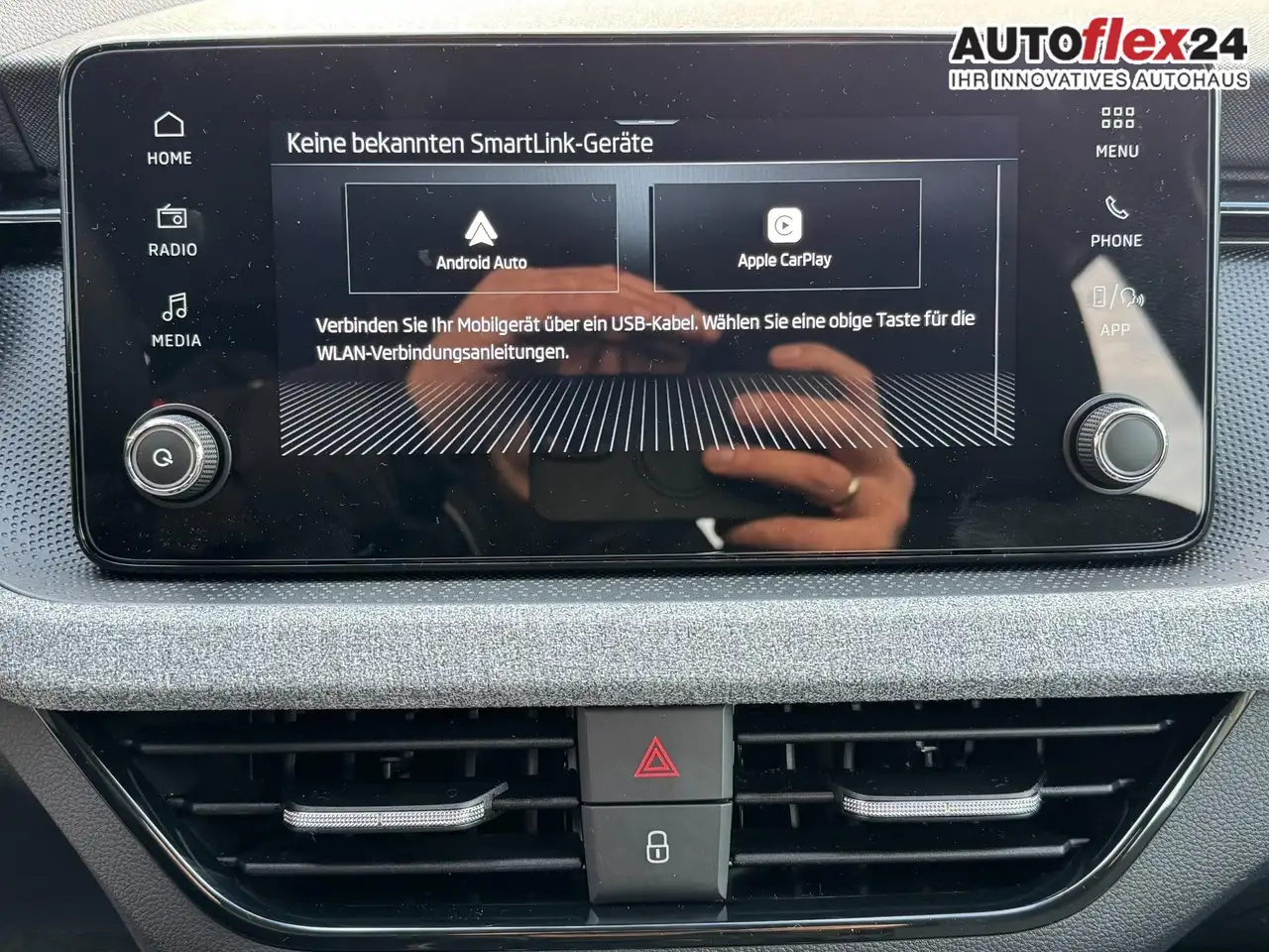 Skoda Scala 1,0 TSI DSG Selection 2Zonenklima 2x Einparkhil..., миниатюра 19