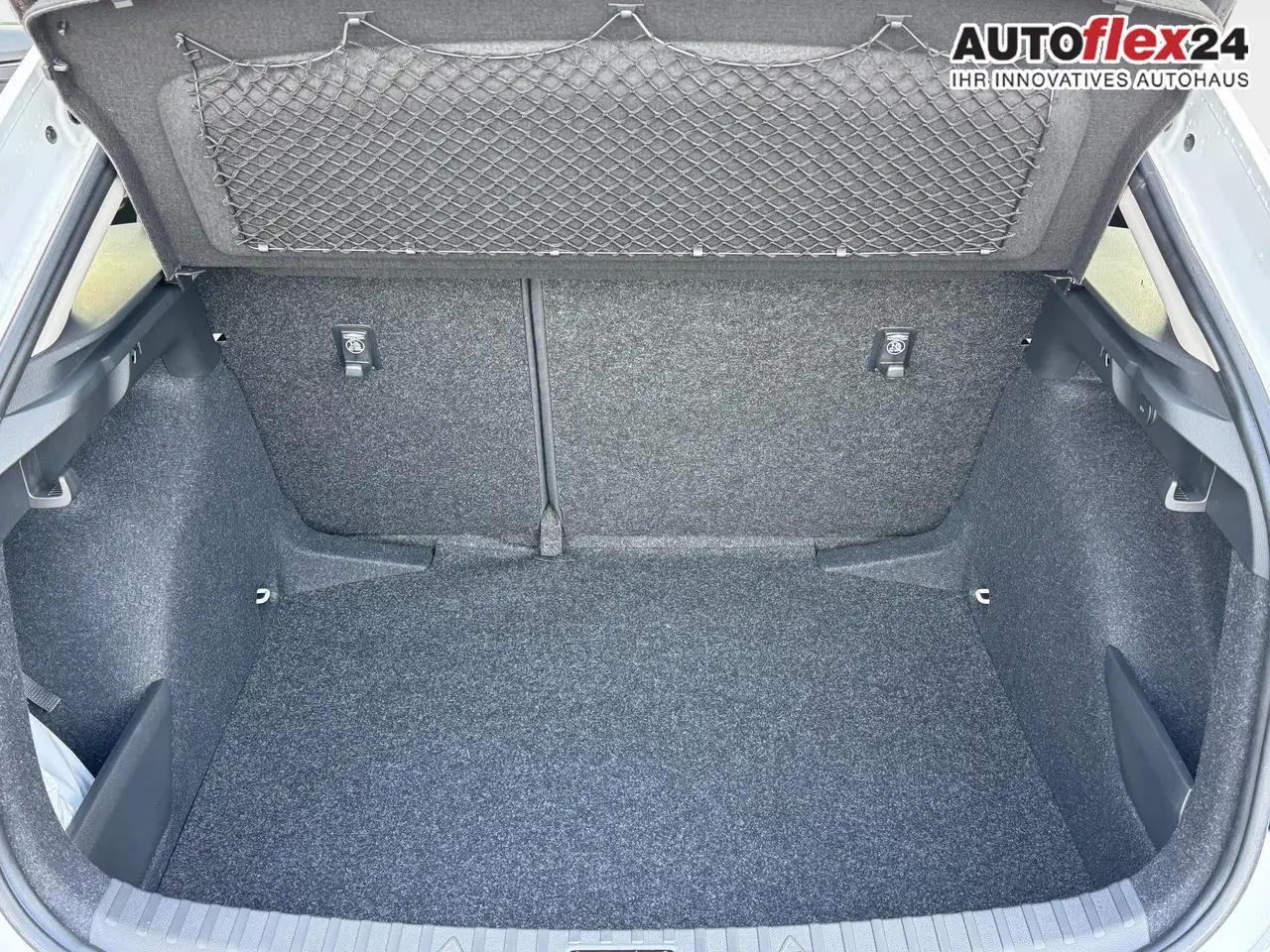 Skoda Scala 1,0 TSI DSG Selection 2Zonenklima 2x Einparkhil..., миниатюра 29