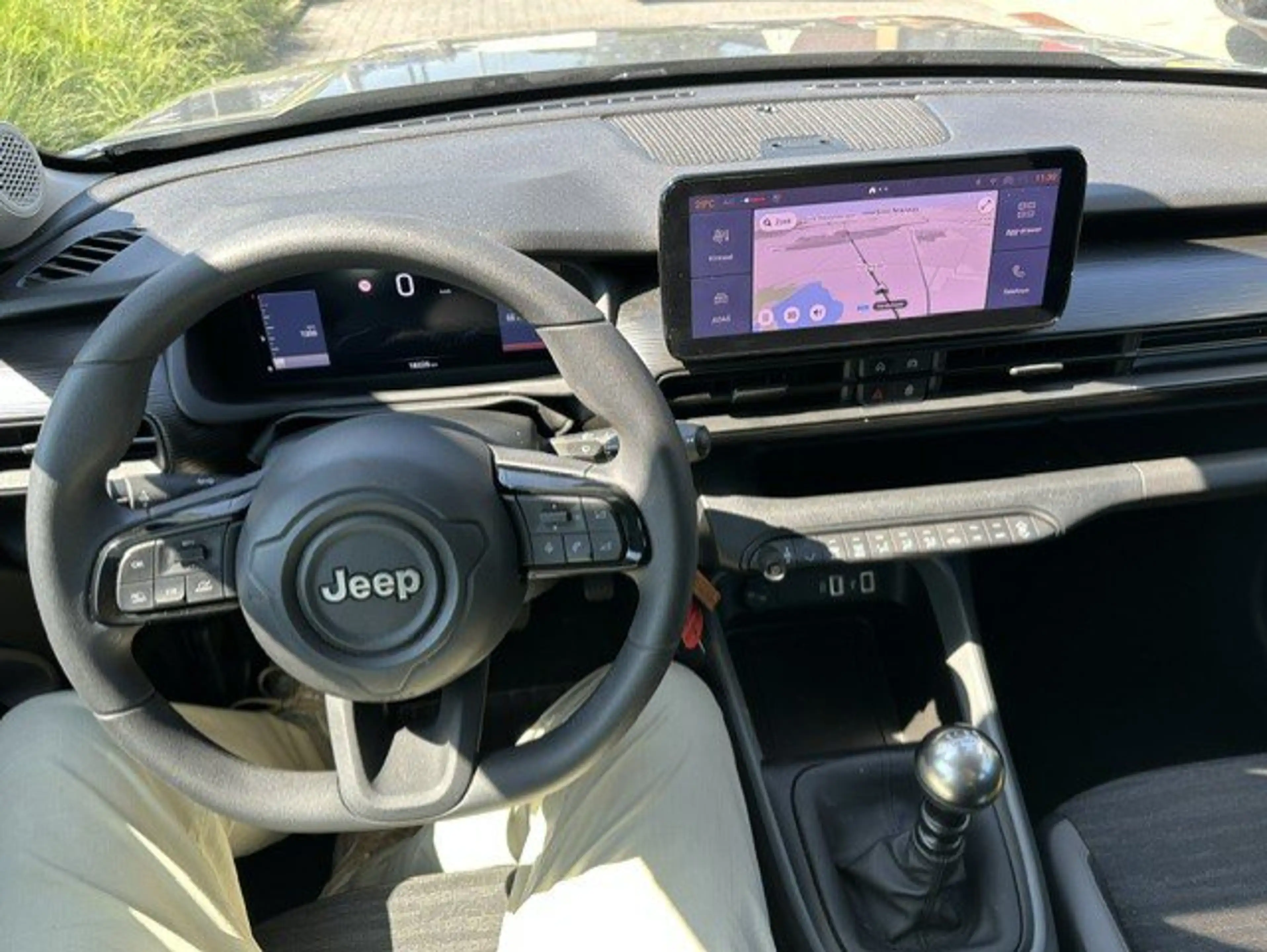 Jeep Avenger JEEP AVENGER 1.2i LONGITUDE 100pk — photo 3