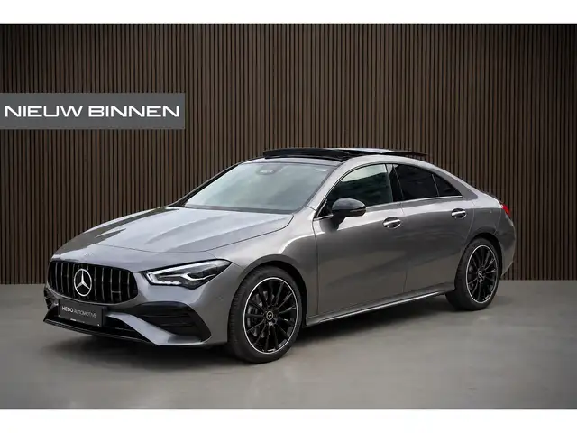 Mercedes-Benz CLA 250 e Star Edition AMG | Panoramadak | Stoelverwarming