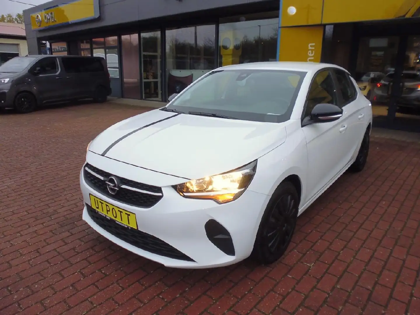 Opel Corsa Edition Wit - 1