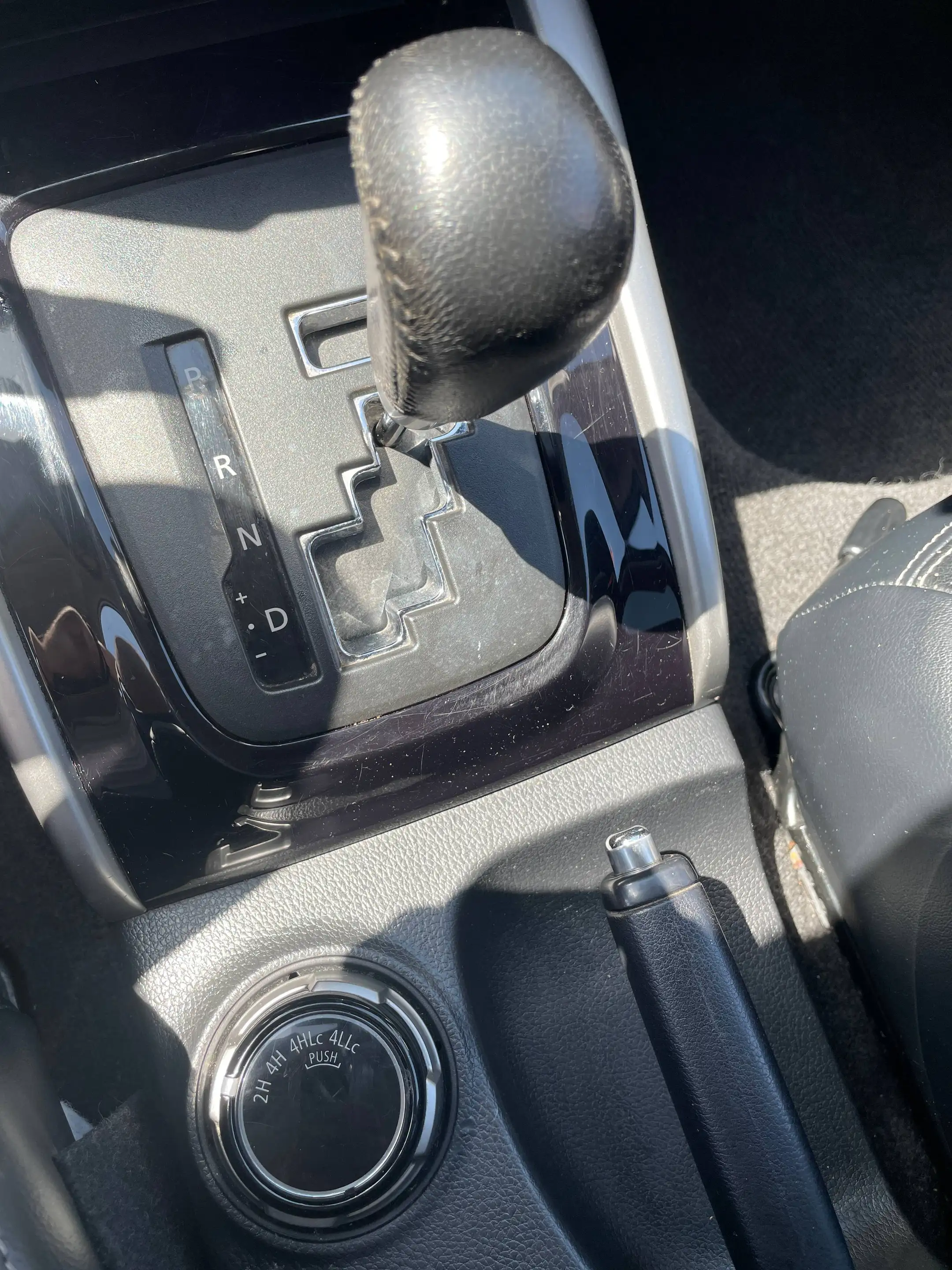 Fiat Fullback 2.4 D 4WD LX 4X4 1ER PROP !! 94.500 KM !! CLIMA NAVI MARCHE PIED ROLL BAR  SOFT TOP SIEGES CHAUFFANTS — photo 13