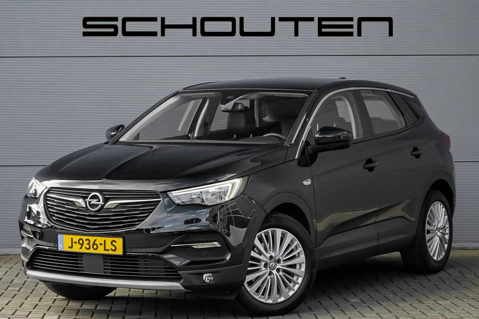 Opel Grandland X 1.2 Turbo Innovation 131PK CarPlay Navi Camera 18" Schwarz - 1