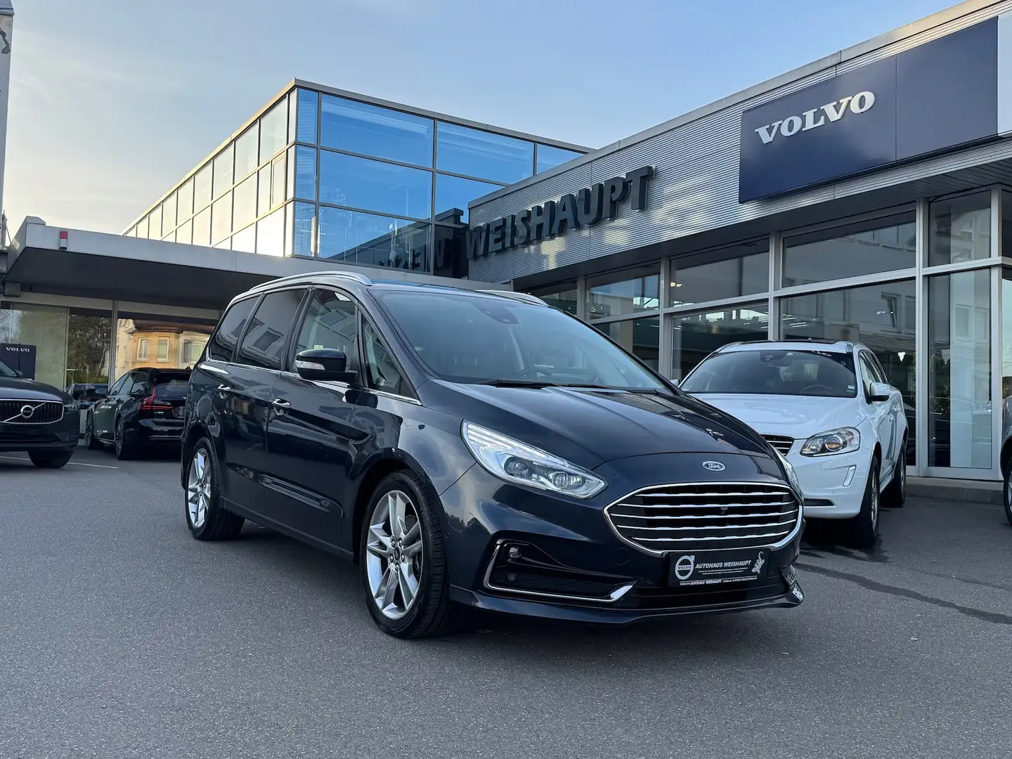 Ford Galaxy Titanium*ACC*BLIS*Keyless*Stdhzg*AHK*Pano Blau - 1