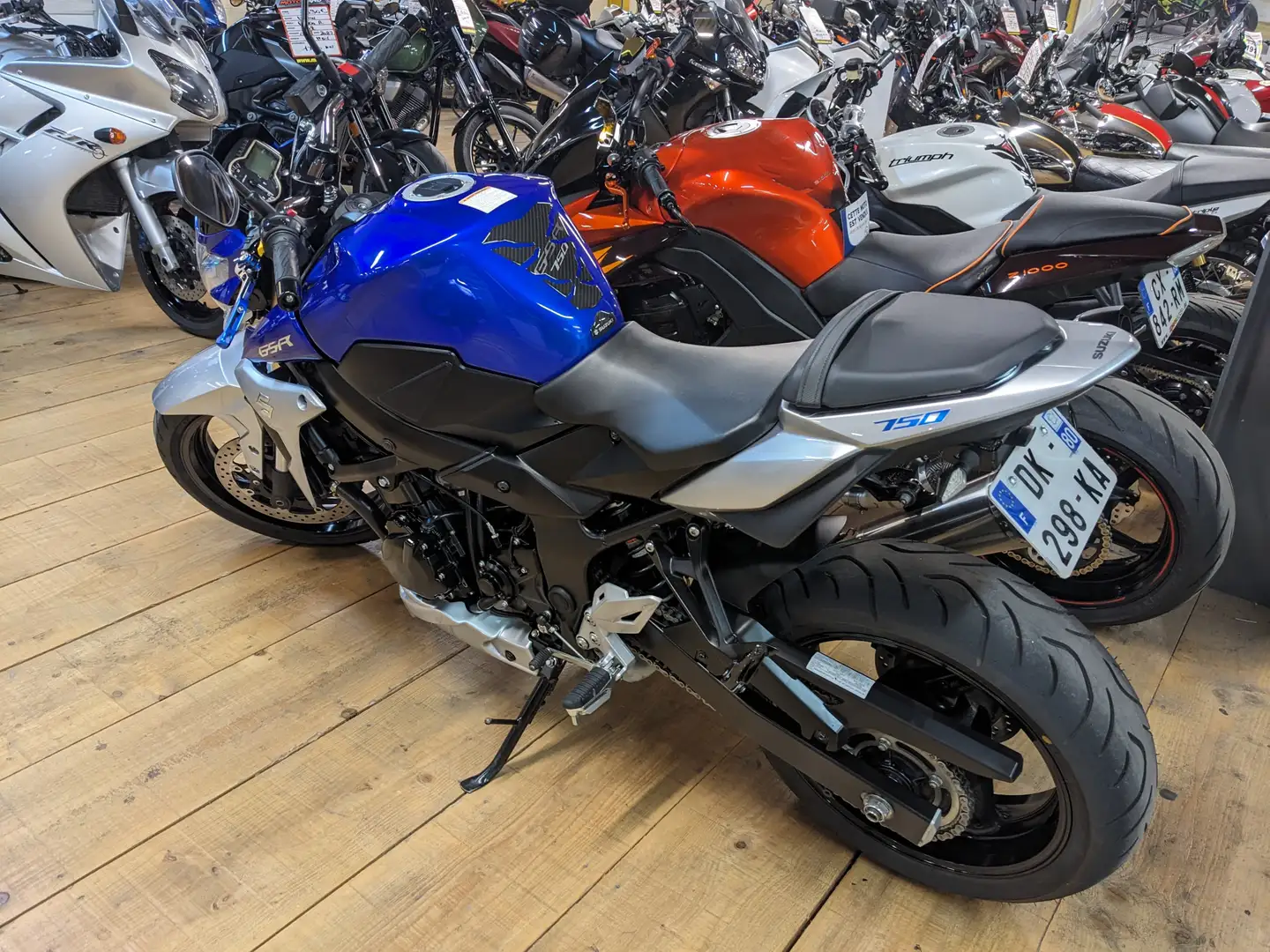 Suzuki GSR 750 Bleu - 2