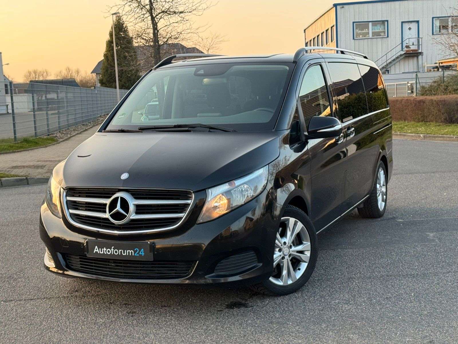 Second hand Mercedes Benz V-Class 