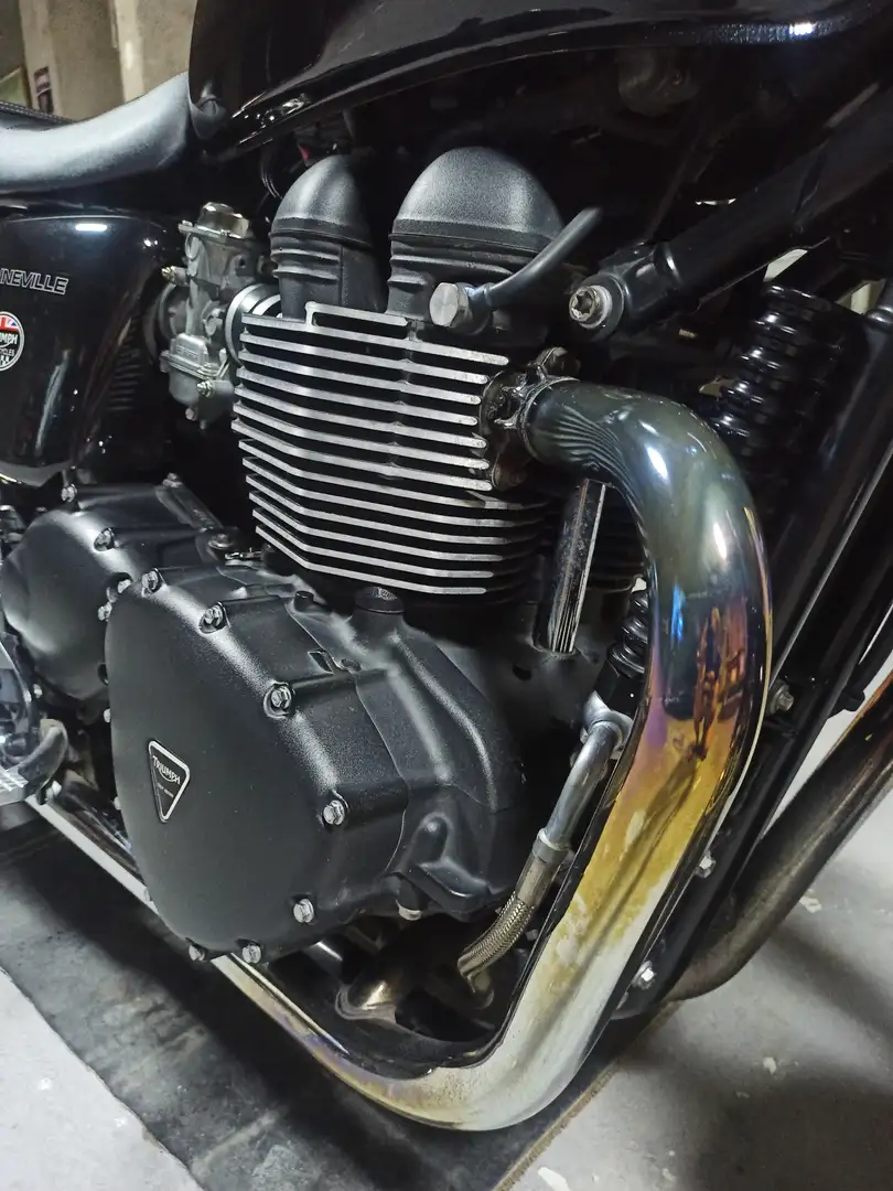 Triumph Bonneville SE Чорний - 1