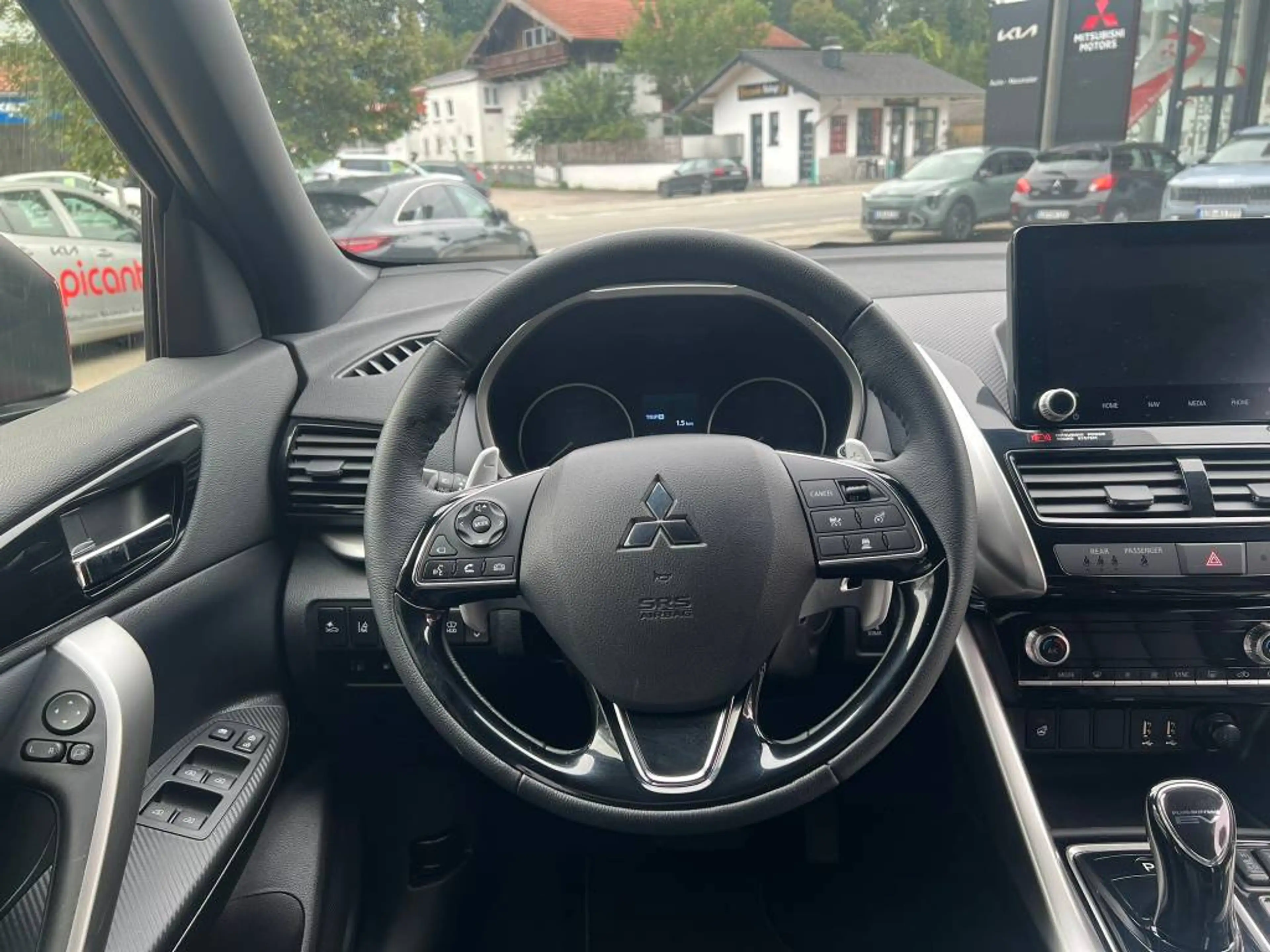 Mitsubishi Eclipse Cross Plug-in Hybrid TOP 2.4 MIVEC 4WD,Leder schwarz — photo 12