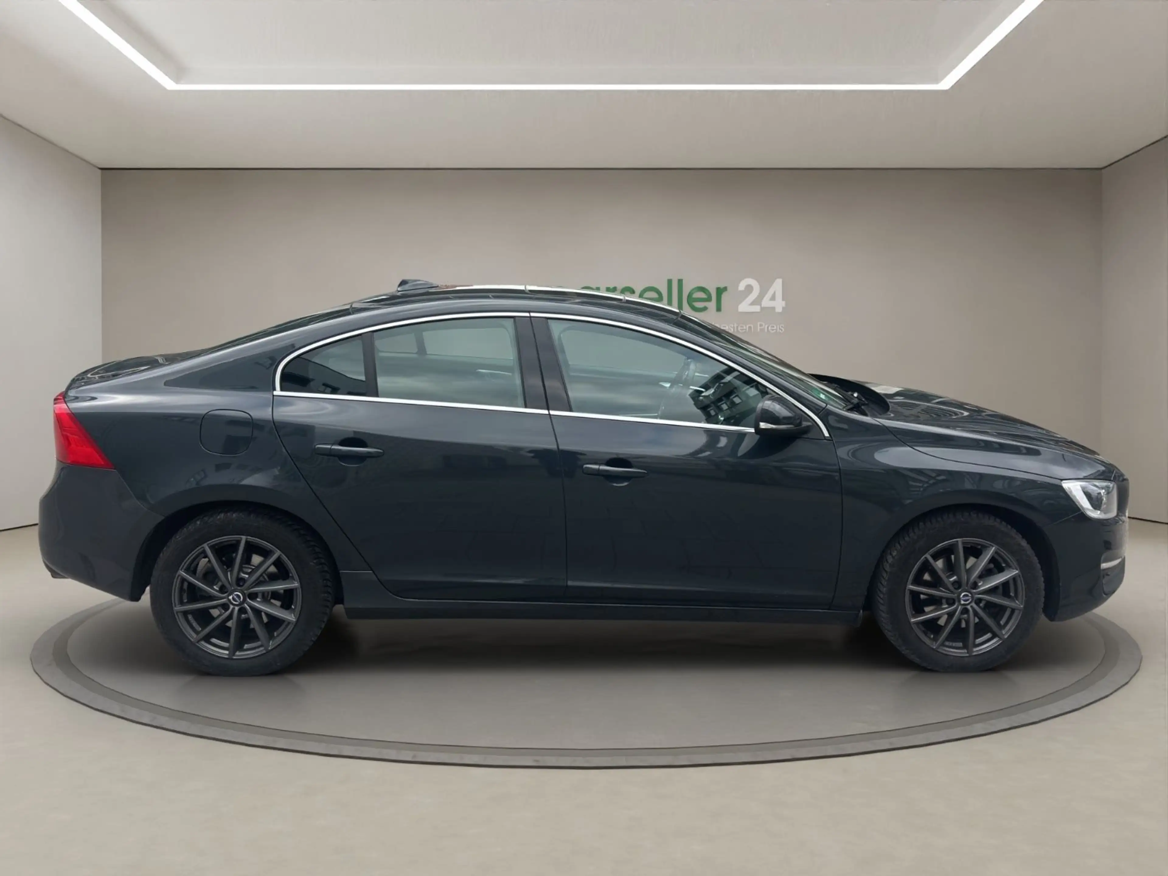 Volvo S60 Lim. Momentum — photo 8