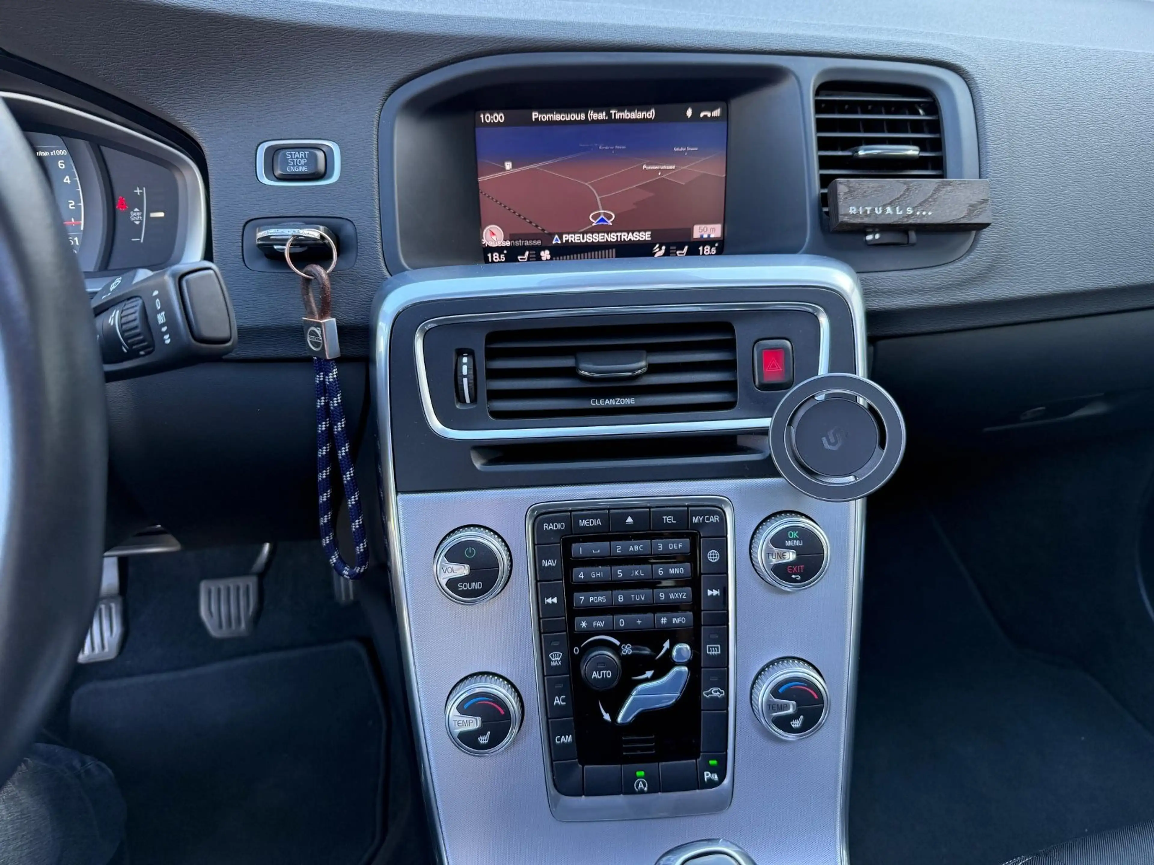 Volvo S60 Lim. Momentum — photo 10