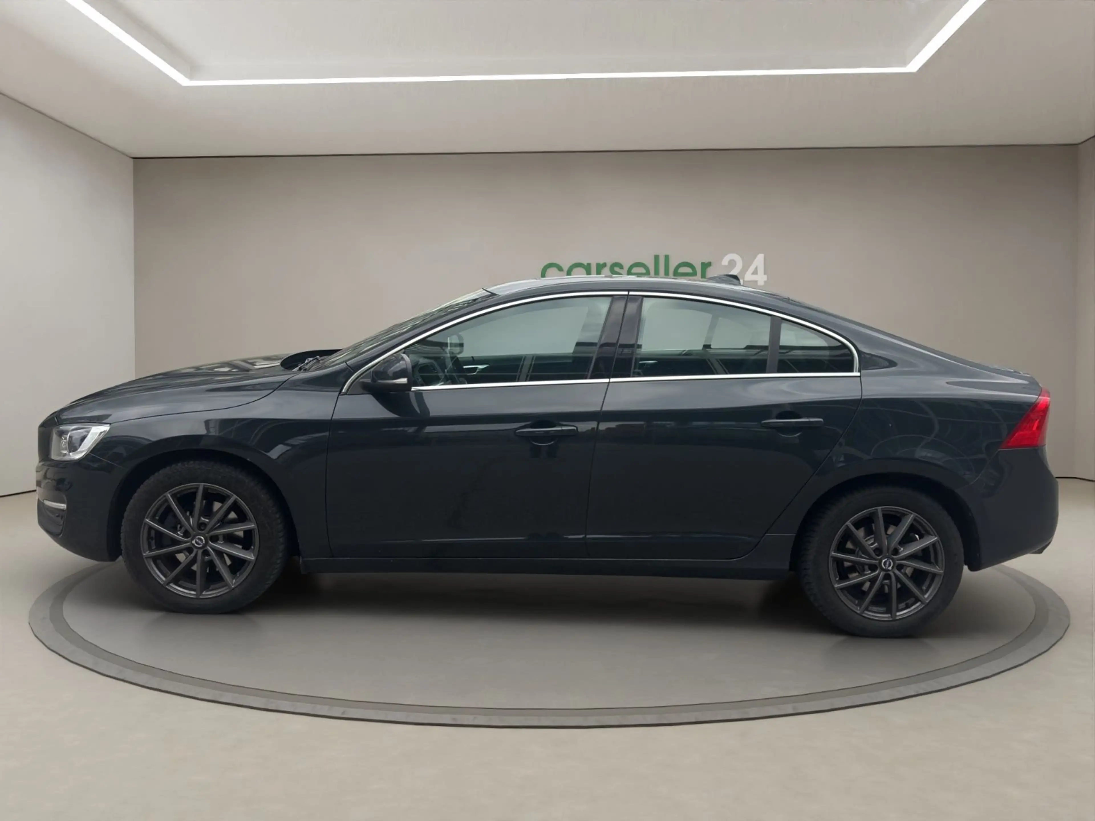 Volvo S60 Lim. Momentum — photo 4