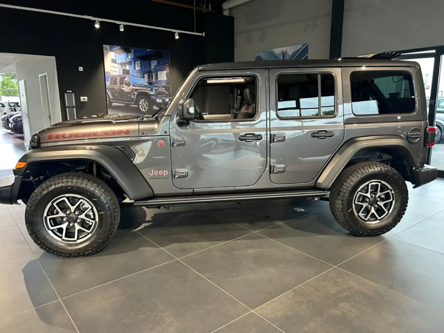 Jeep Wrangler Unlimited ICE MY 25 Rubicon 2.0 T-GDI Sky One-Touc Grijs - 2
