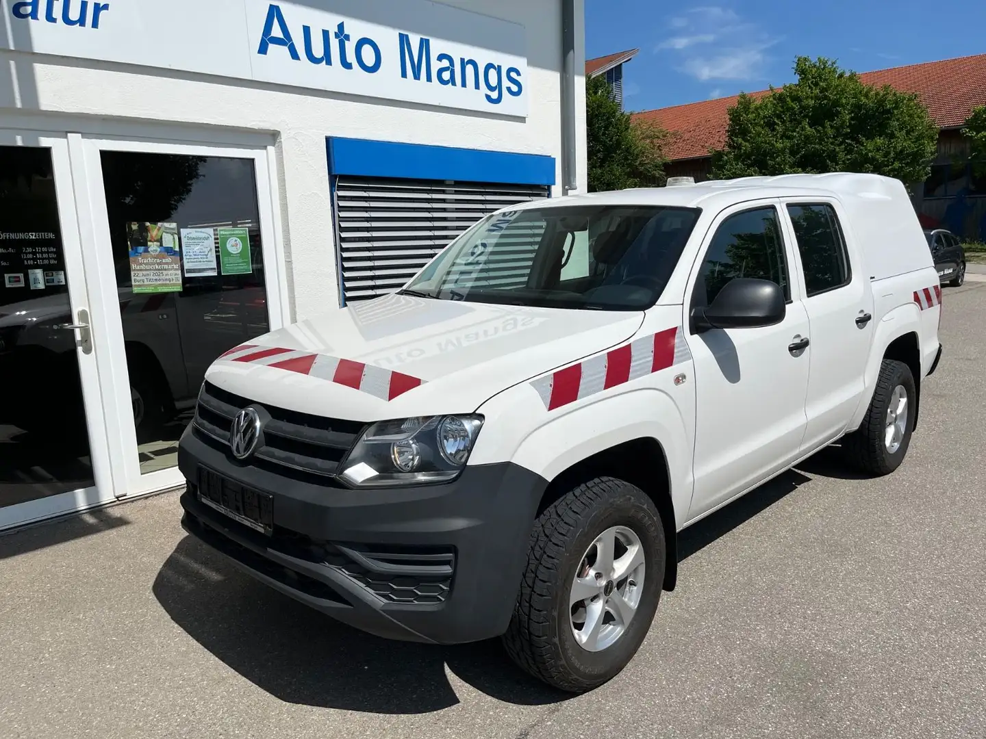 Volkswagen Amarok Trendline DoubleCab 4Motion White - 1