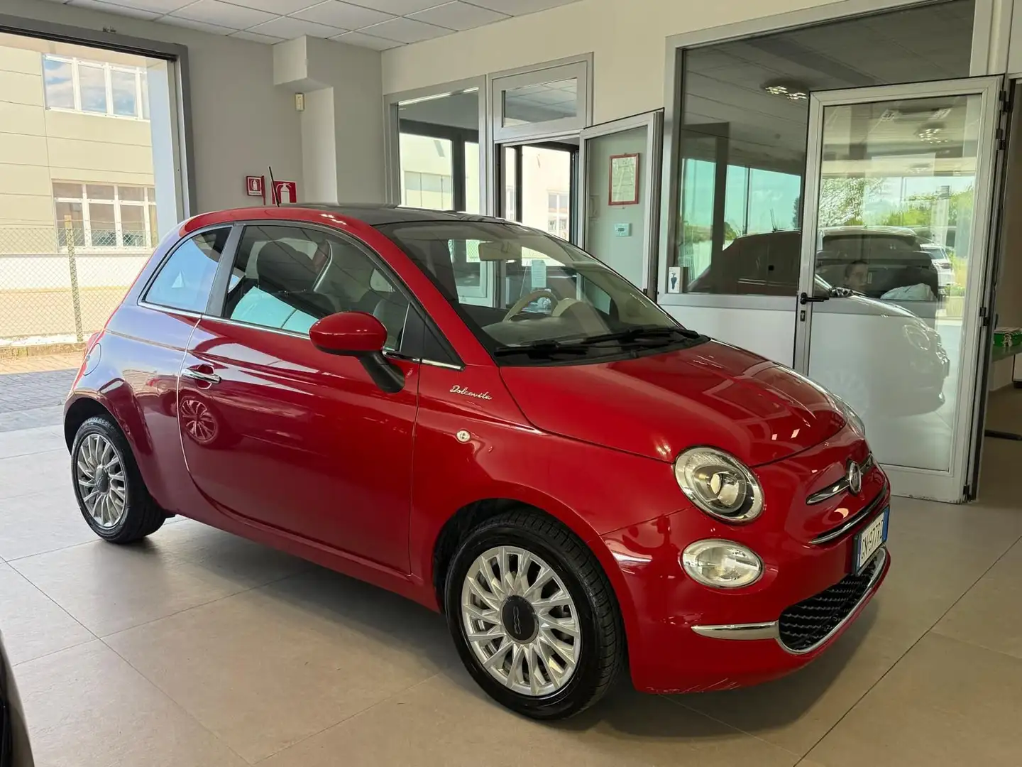 Fiat 500 1.0 Hybrid Dolcevita Rosso - 2