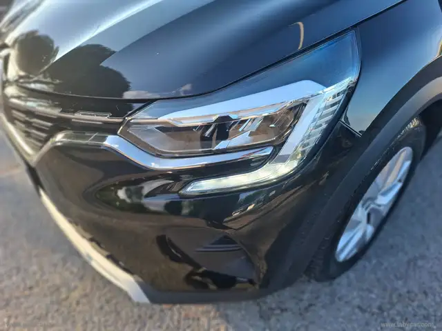 Renault Captur view 4