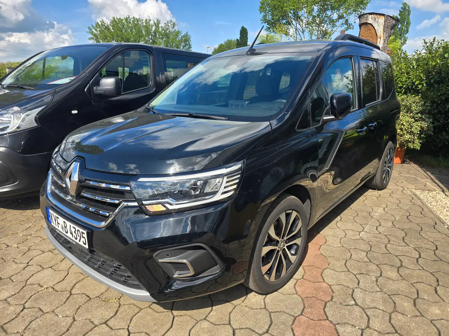 Renault Kangoo TCe 130 Techno +EASY-Link 8Zoll sofort lieferbar Negro - 2