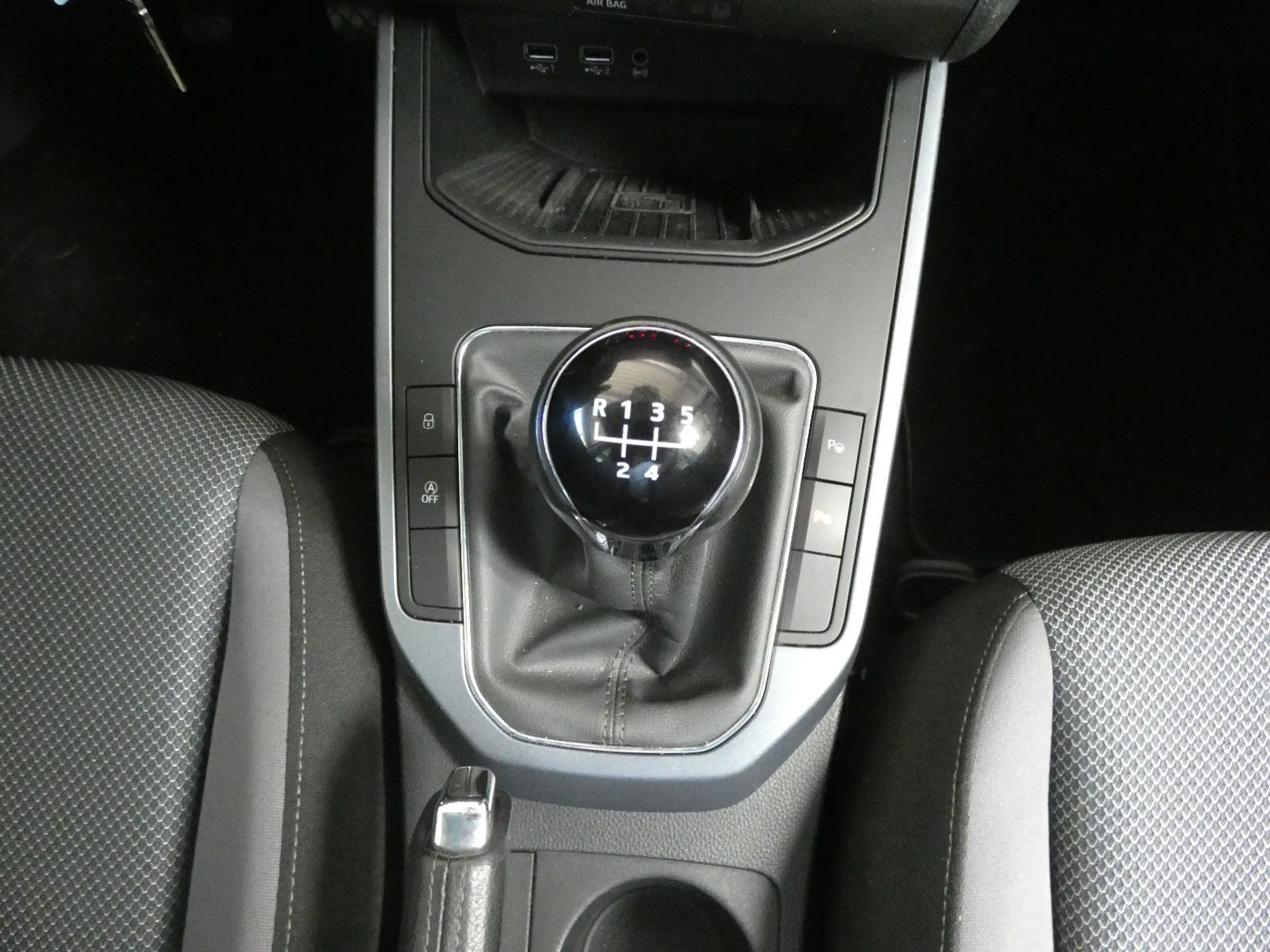 SEAT Arona Style — photo 16