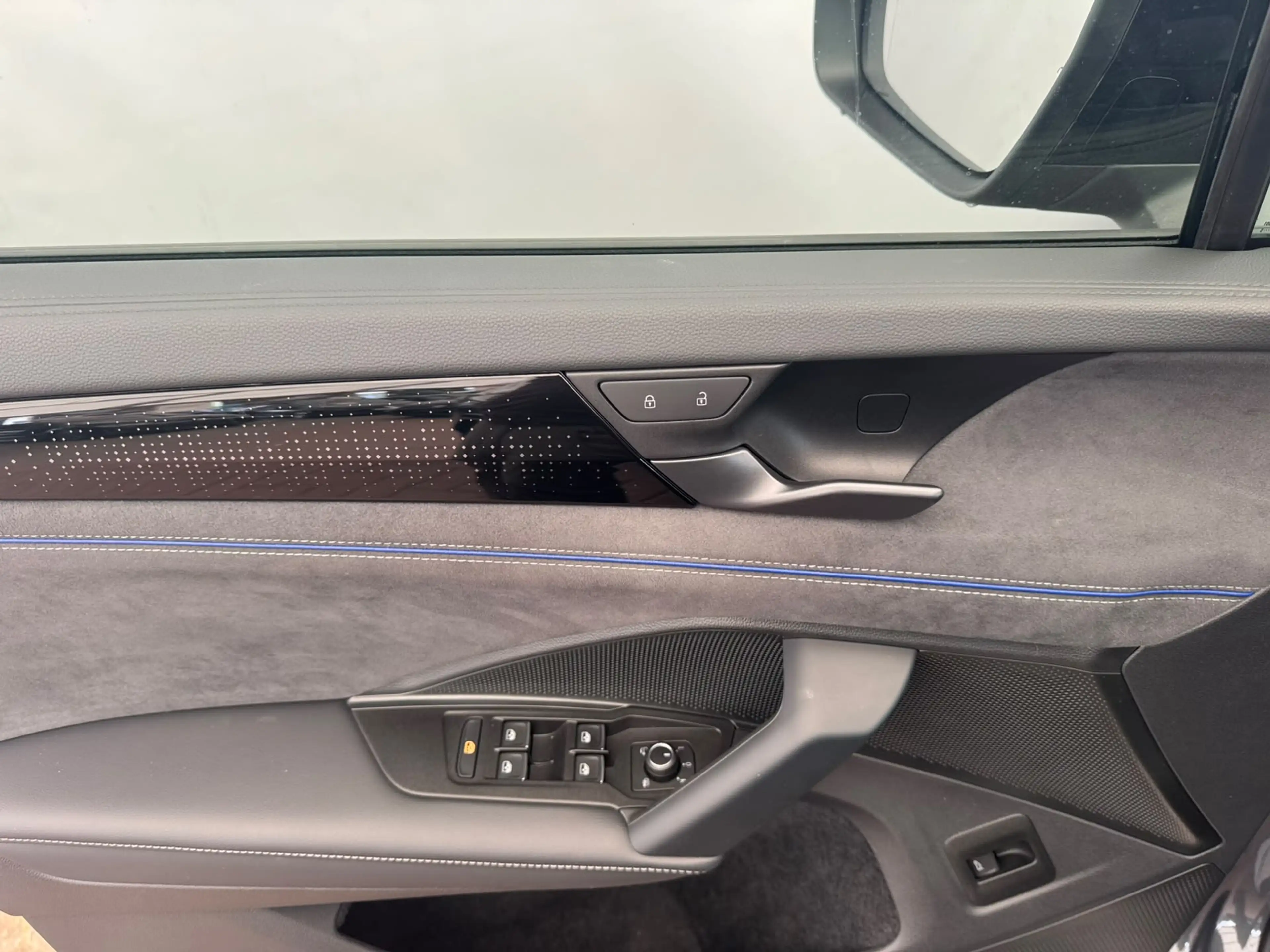 Volkswagen Tayron R-Line 2.0TDI DSG+AHK+H&K+KAMERA+NAVI+ACC — photo 11