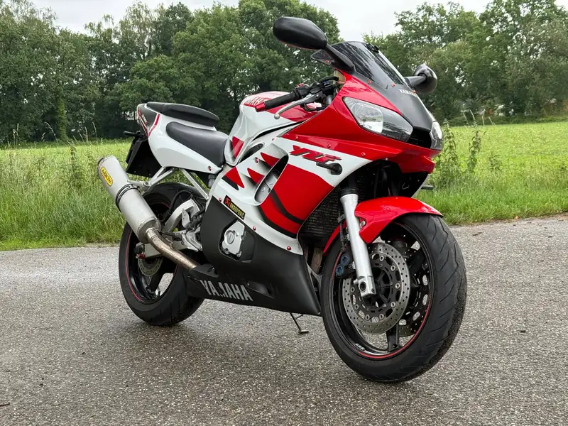 Yamaha YZF-R6 - foto 6