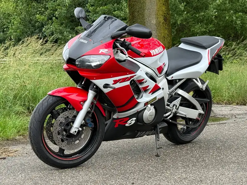 Yamaha YZF-R6