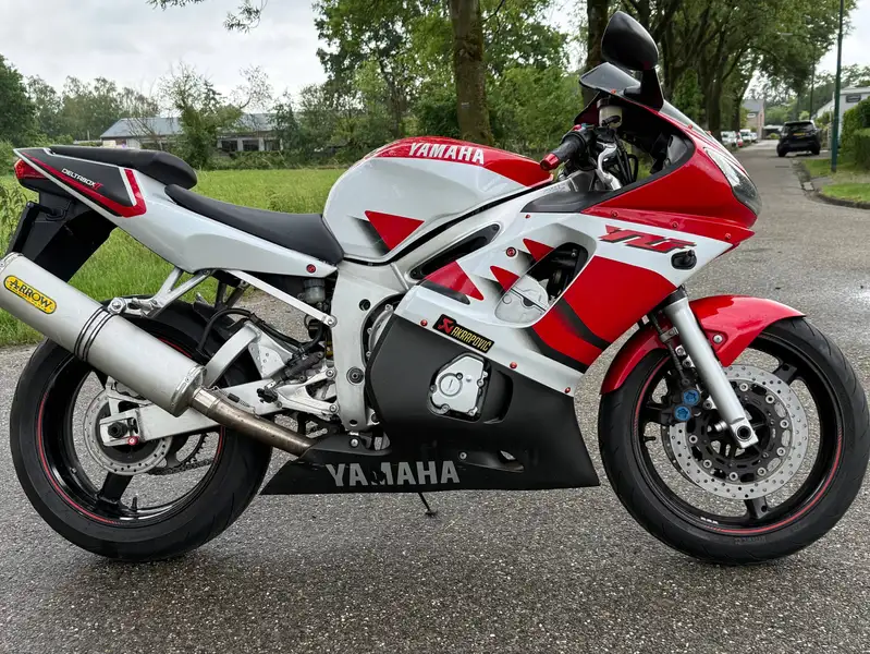Yamaha YZF-R6 - foto 7