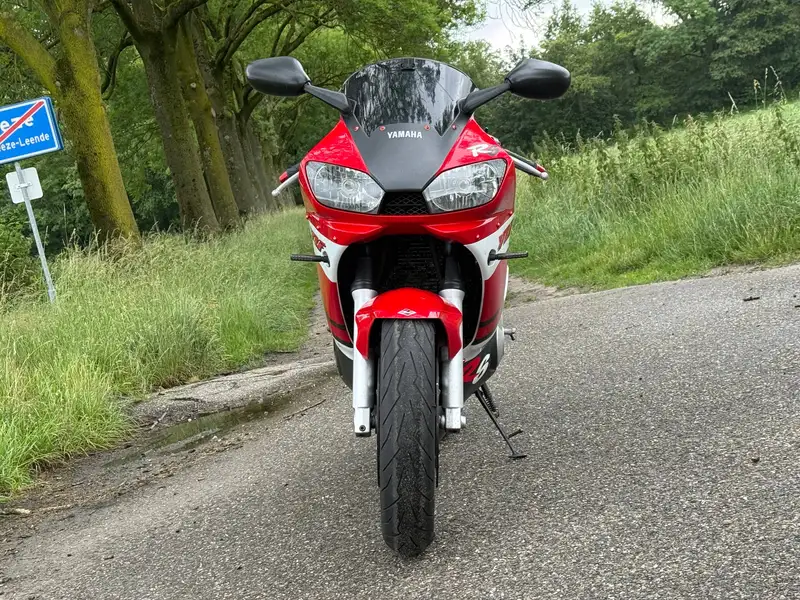 Yamaha YZF-R6 - foto 4
