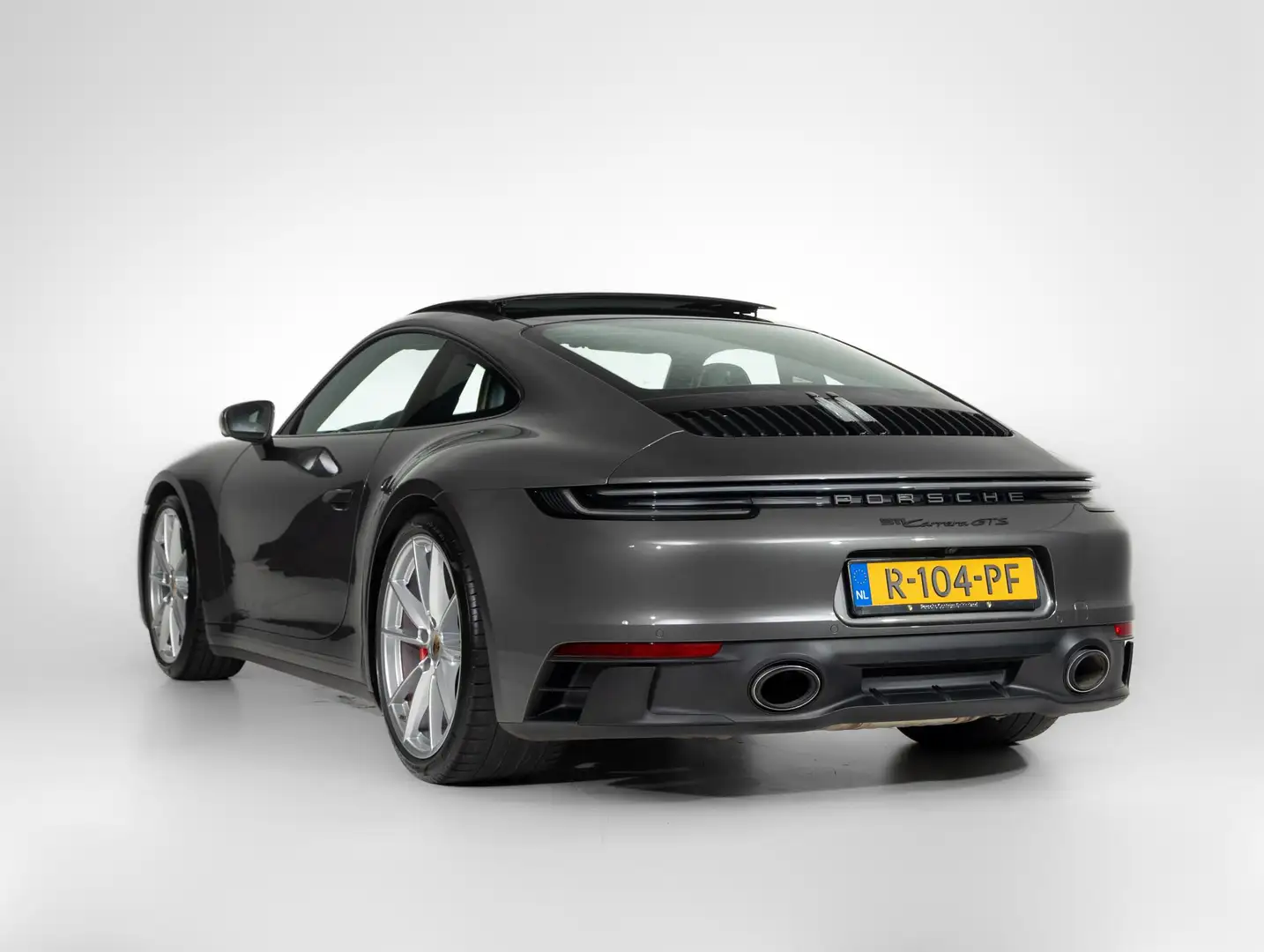 Porsche 911 Carrera GTS Gris - 2