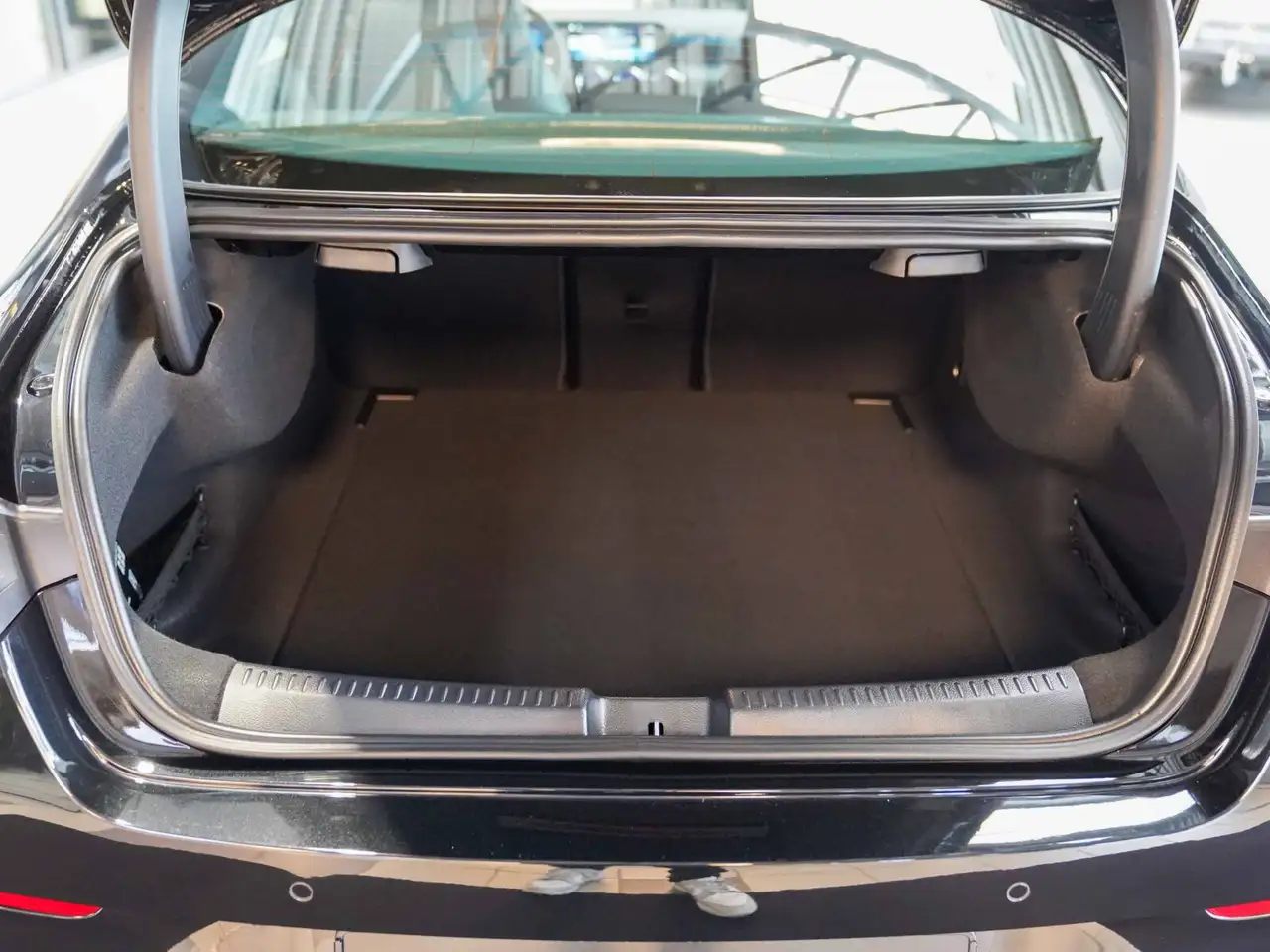 Mercedes-Benz CLA 200 d AMG Line Kamera Keyless Lenkradheizung, миниатюра 11