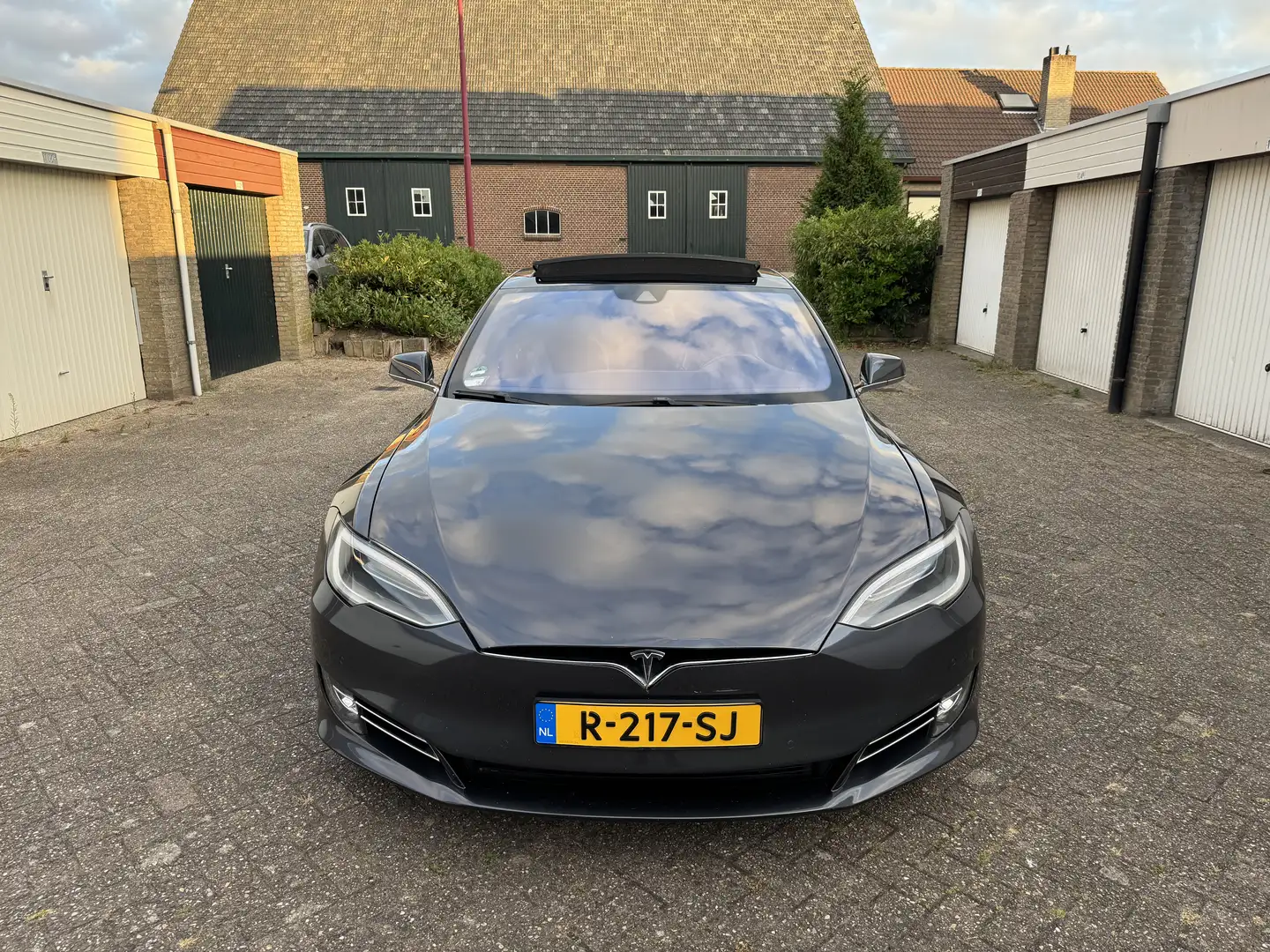 Tesla Model S 90D Free Supercharge SC01 Autopilot Premium Pano Gris - 1