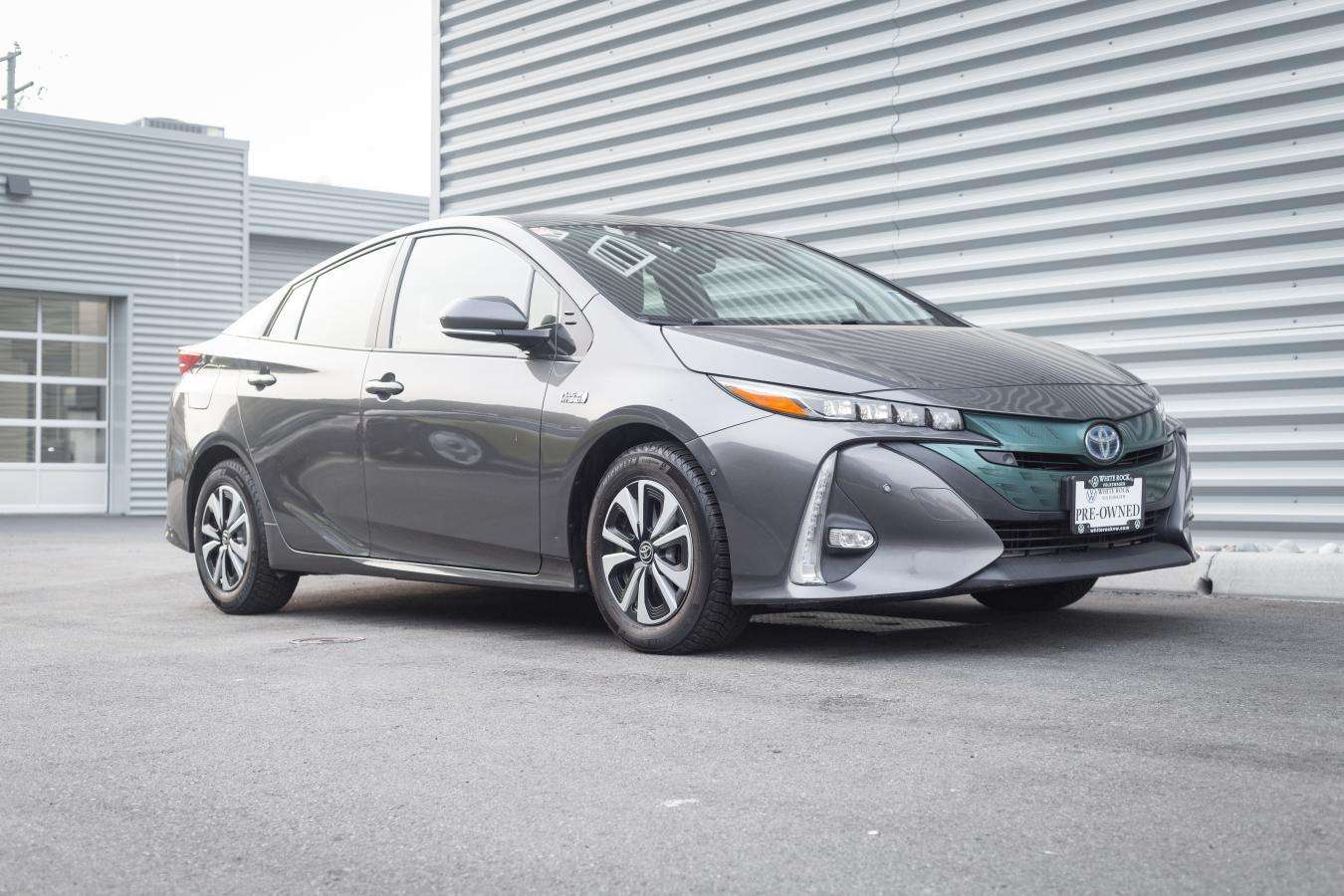 2018 Toyota Prius Technology Package-Low Kms! Accidents Free! — снимка 1