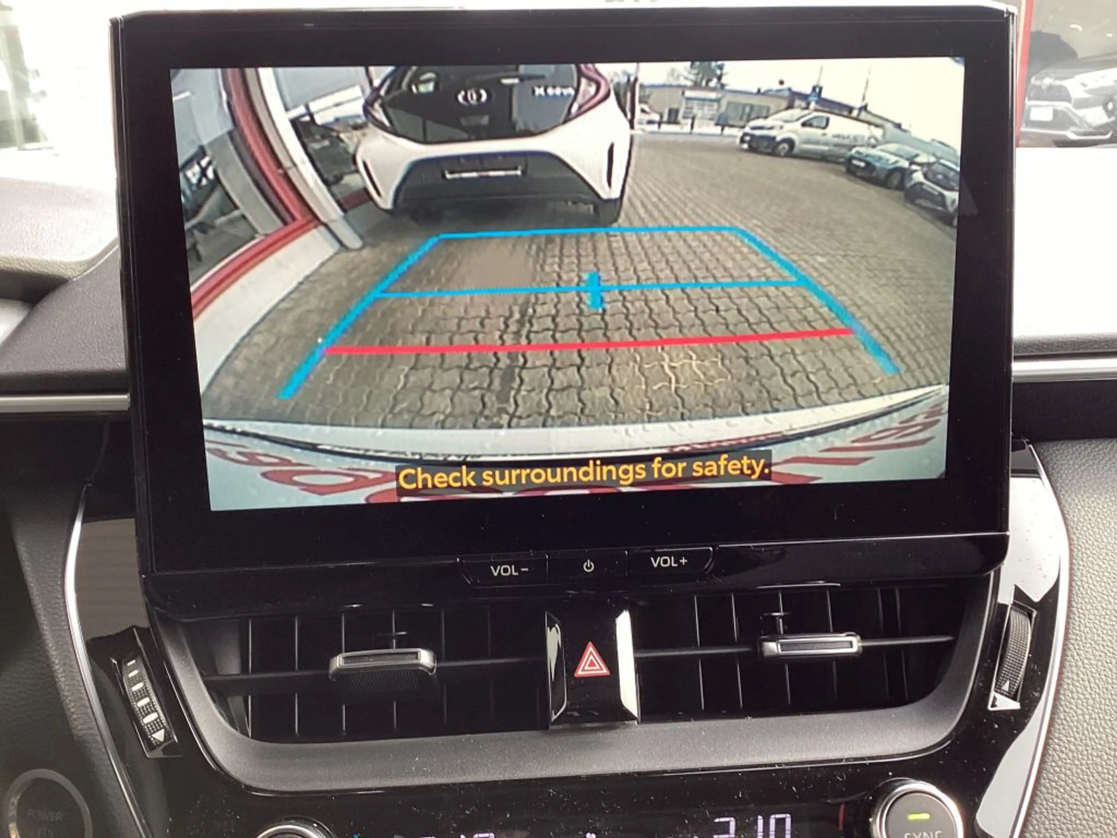 Toyota Corolla 1.8 Hybrid Touring Sports Teamplayer — photo 10