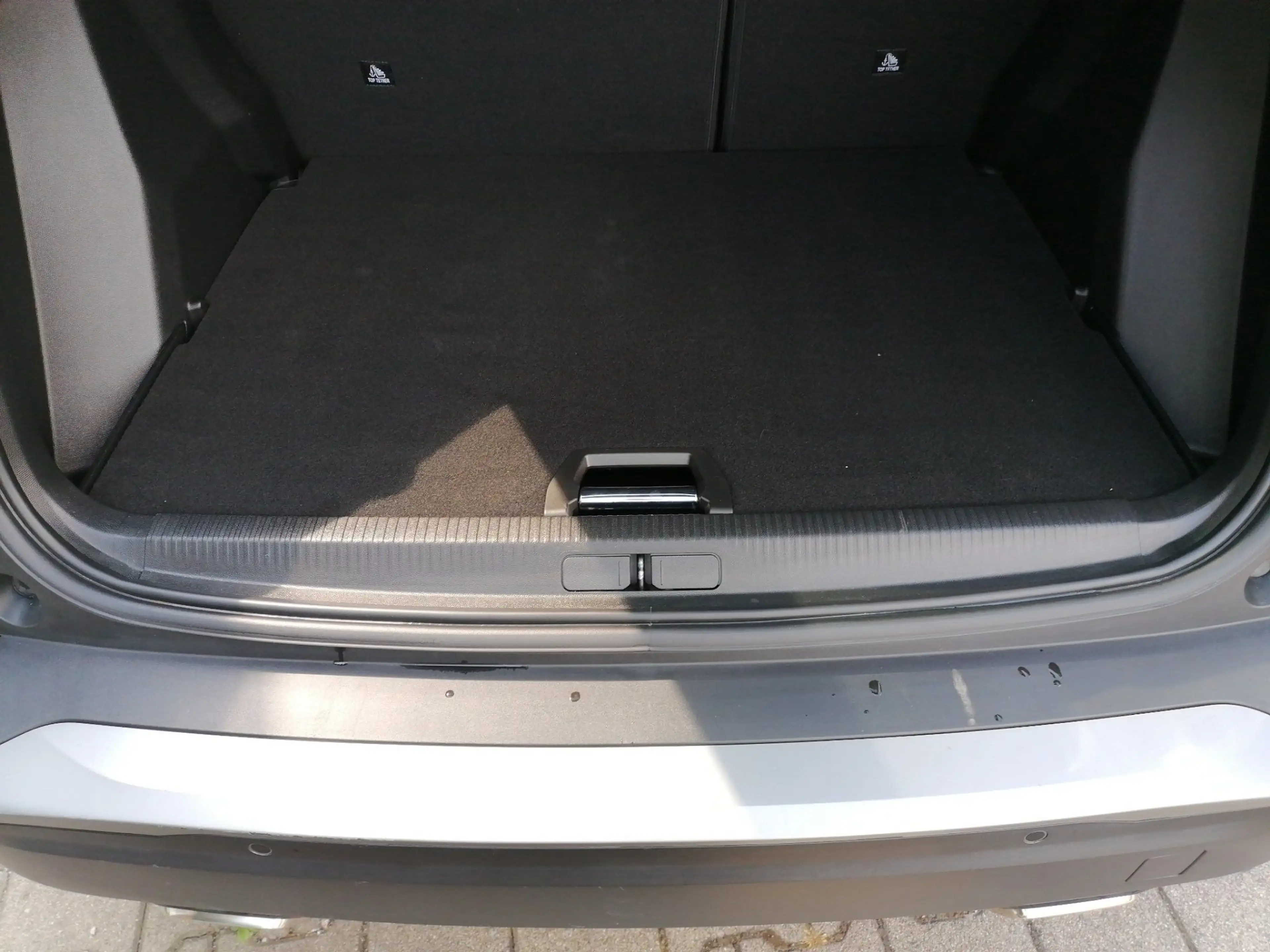 Peugeot 2008 1.2 PureTech 130 GT KeyLess LED Navi PDC LM — photo 12