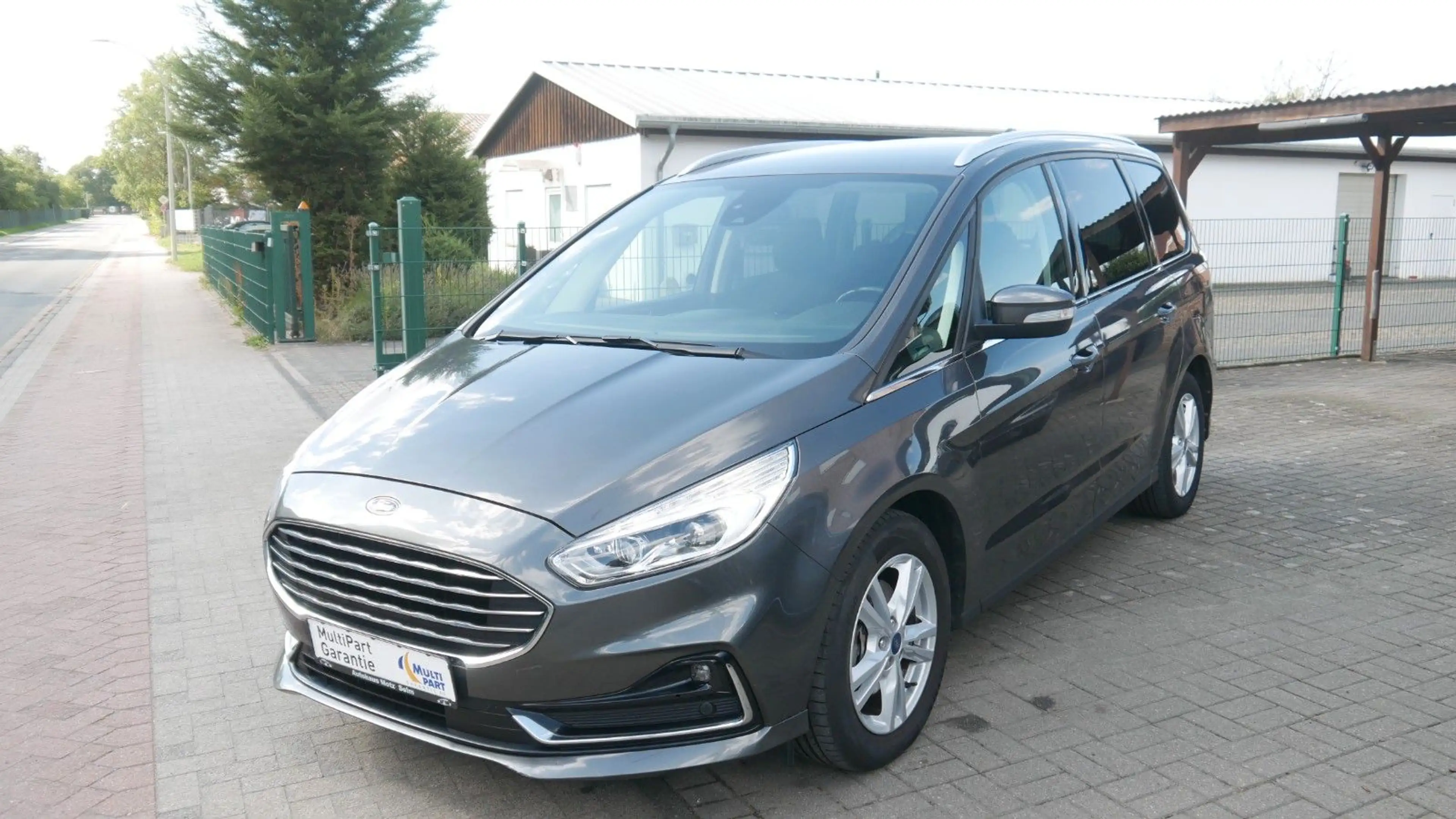 Ford Galaxy 2,0 EcoBlue 110kW Titanium — photo 3
