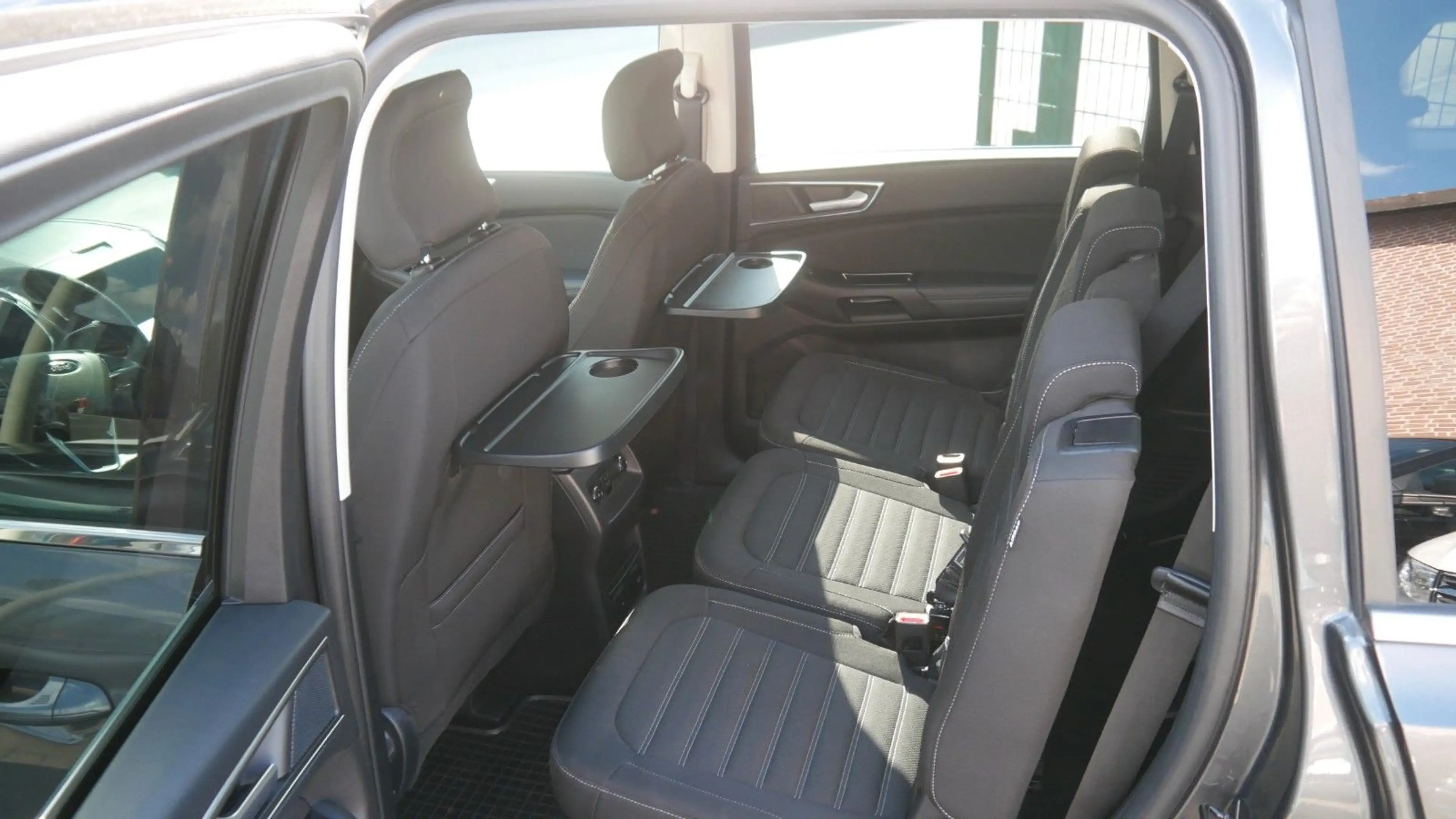 Ford Galaxy 2,0 EcoBlue 110kW Titanium — photo 15