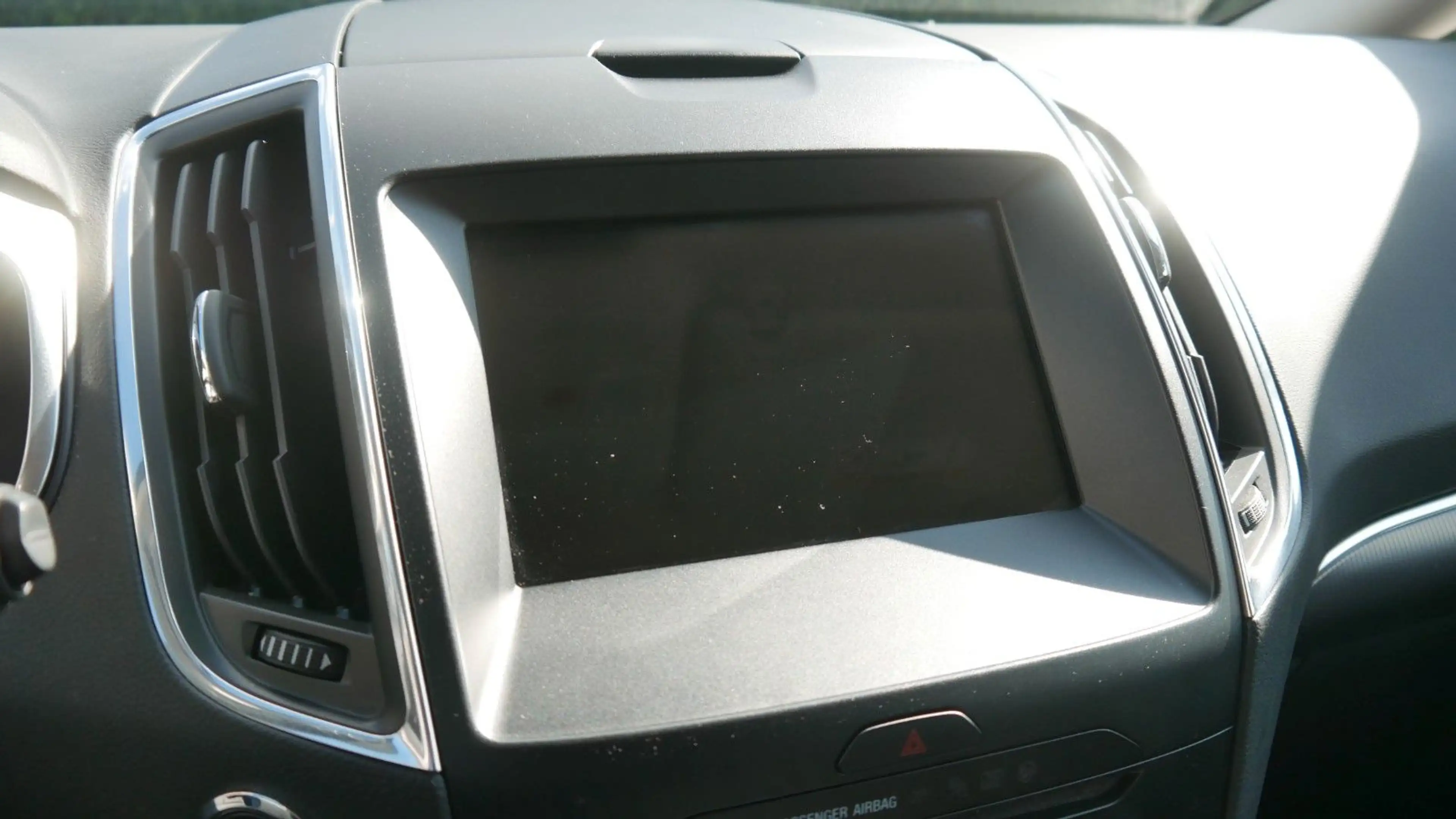 Ford Galaxy 2,0 EcoBlue 110kW Titanium — photo 11