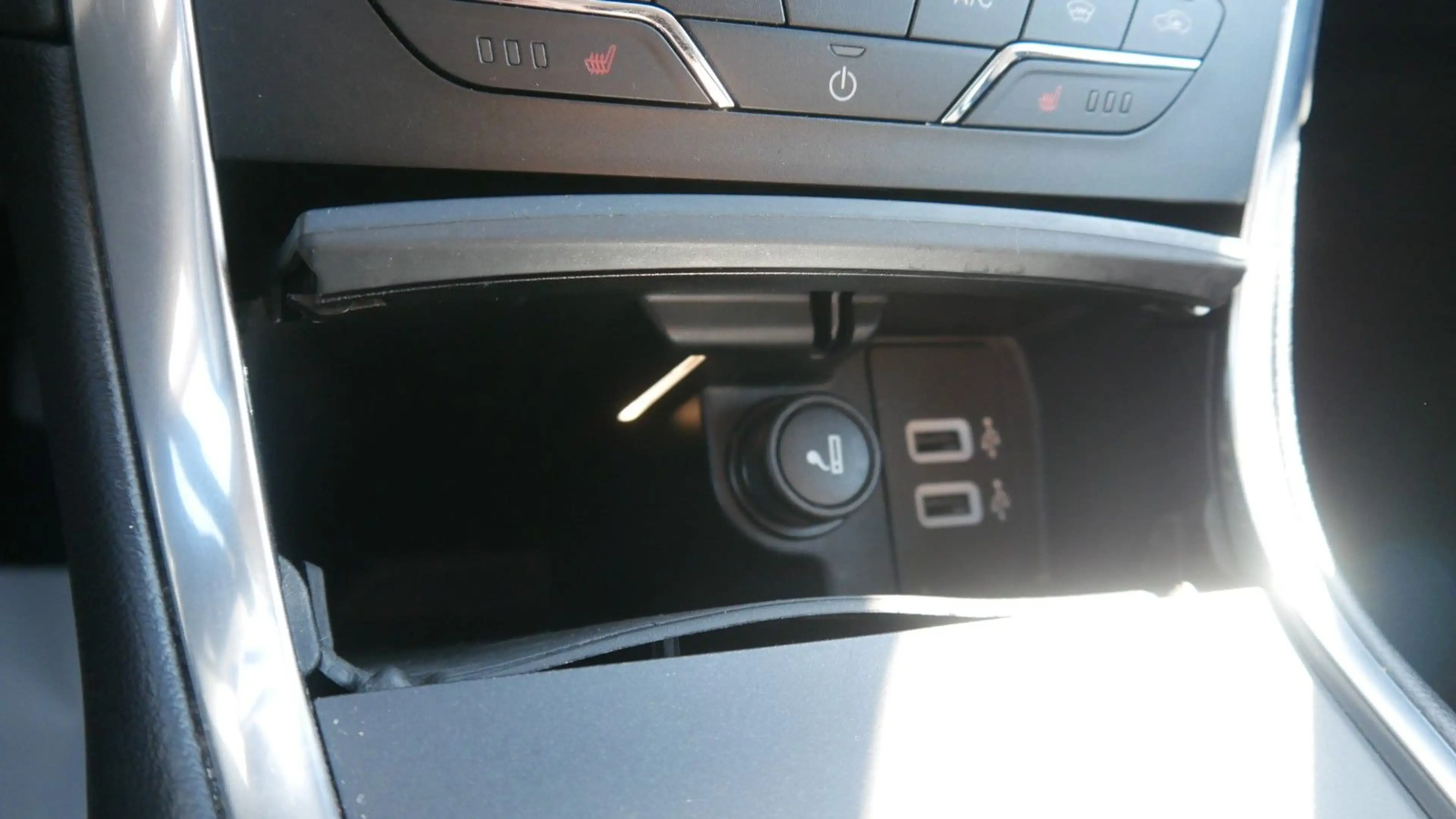 Ford Galaxy 2,0 EcoBlue 110kW Titanium — photo 13